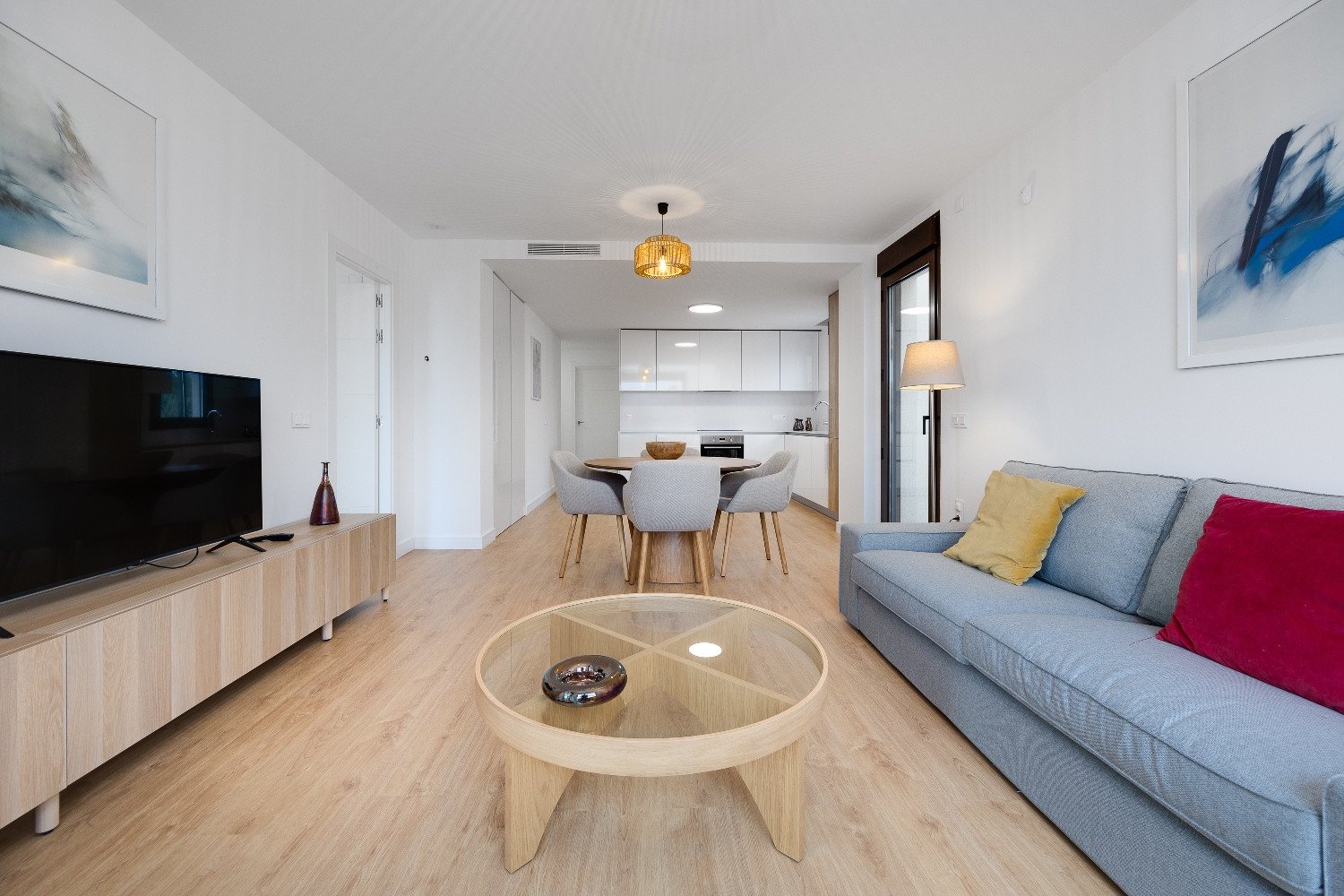  Brandneues Penthouse mit privatem Solarium in Villamartín, PAU 8 Orihuela Costa.  Entdecken Sie diese dritte Etage Penthouse mit Aufzug, in der belie