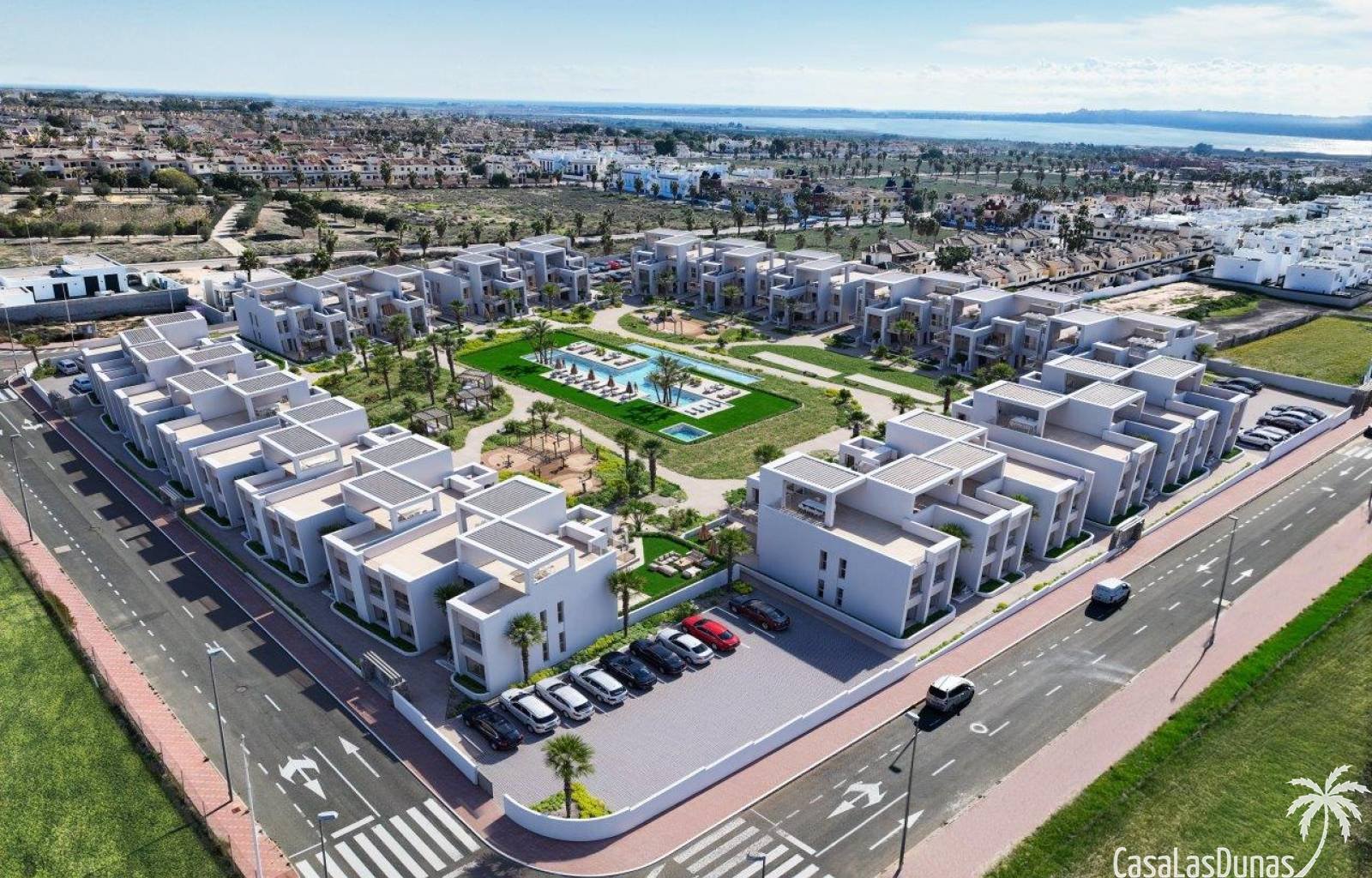  In der hübschen Stadt Quesada, in der Nähe von Supermärkten, Bars und Restaurants, finden wir diesen neuen Komplex. Es gibt Erdgeschosshäuser mit pri