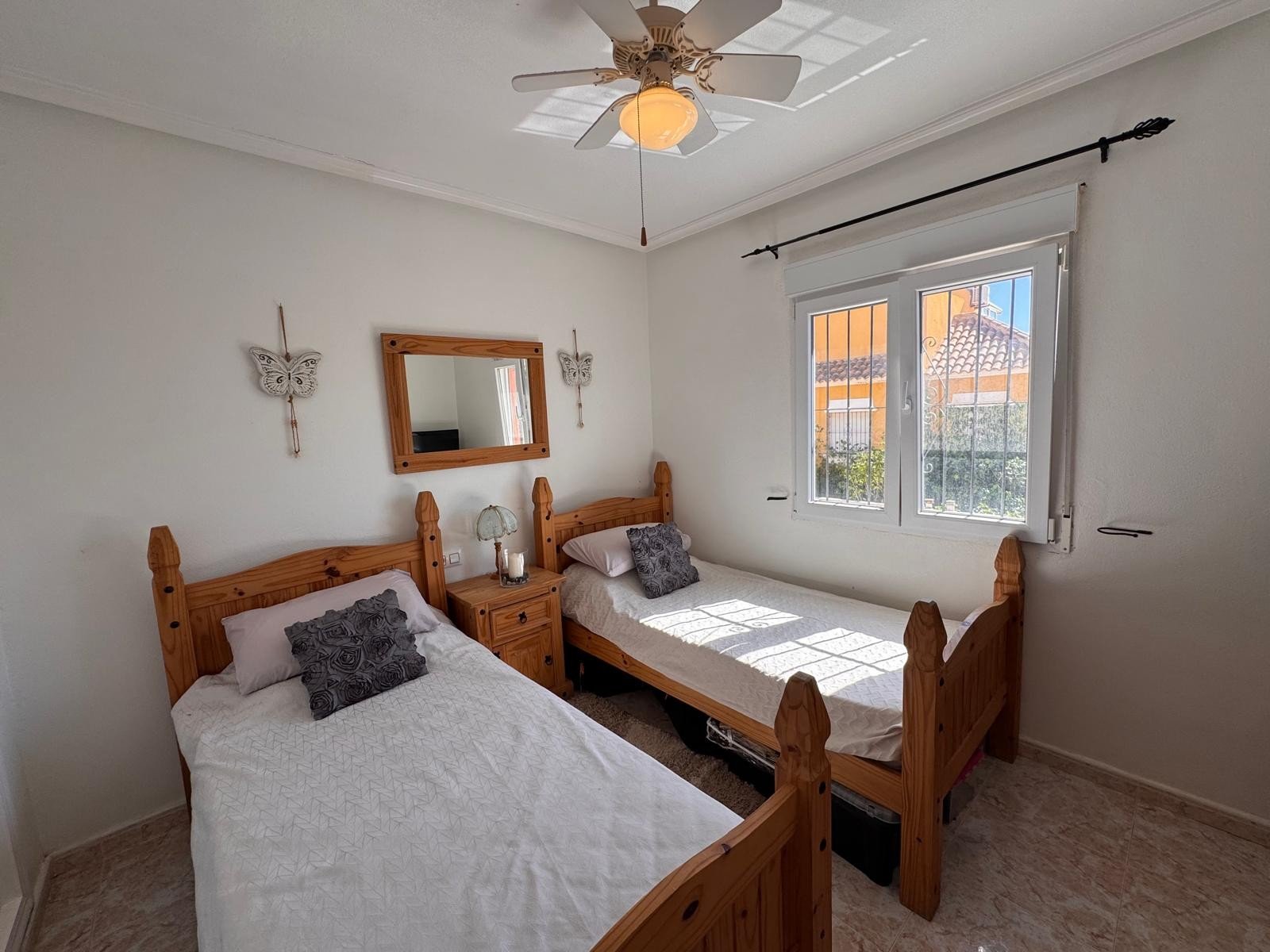   This beautiful south-facing detached villa is set on a 300 m² plot and offers a large private pool along with ample outdoor space, perfect for relax