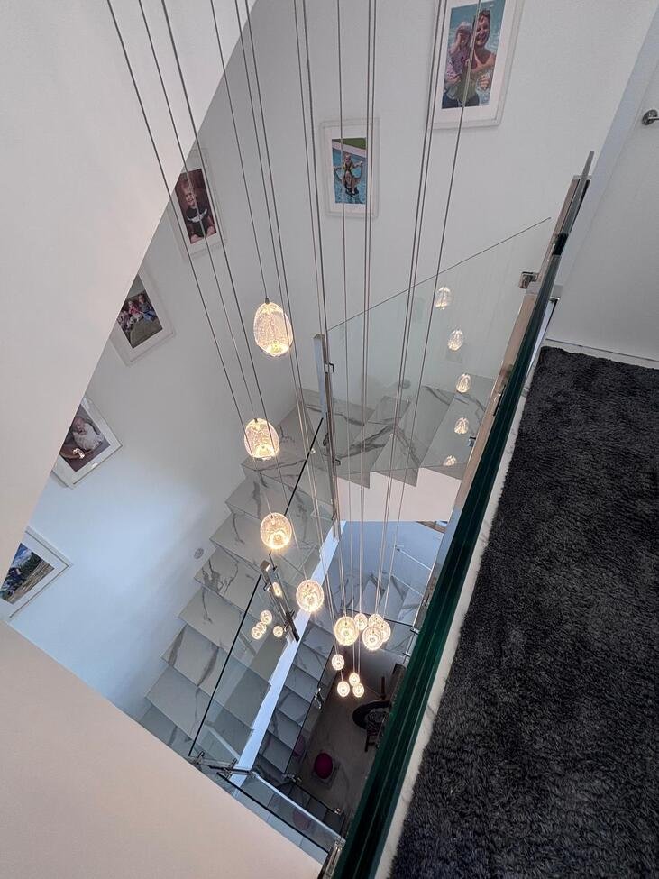   Beautiful 5-Bedroom Contemporary Villa with Heated Pool&amp;nbsp;
This stunning southwest-facing corner plot villa offers modern luxury, g