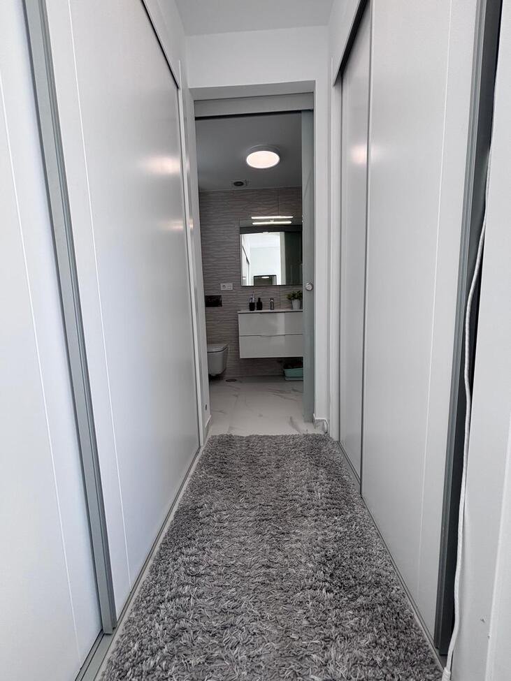   Beautiful 5-Bedroom Contemporary Villa with Heated Pool&amp;nbsp;
This stunning southwest-facing corner plot villa offers modern luxury, g