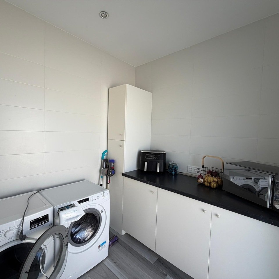   Modern Detached Villa in Lomas De Juliana, Algorfa - Almoradi Discover the perfect blend of luxury and comfort in this fantastic modern 4-bedroom, 3