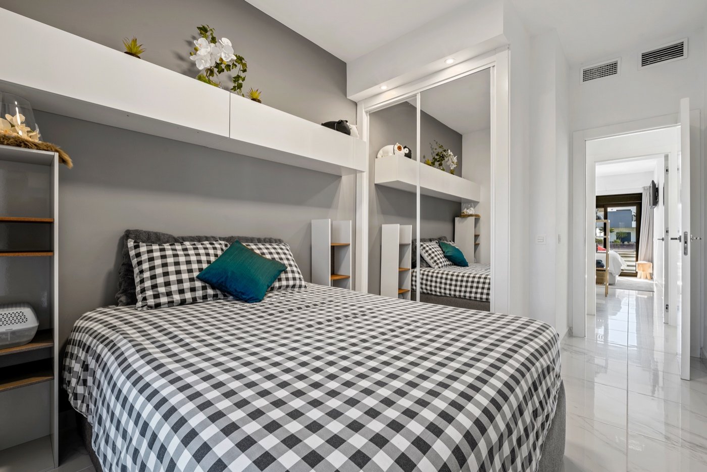   Ground floor apartment in El Raso, Guardamar del Segura
 This beautiful south-facing ground-floor apartment is located in a modern residen