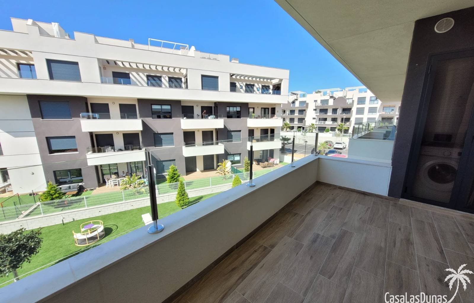  Wir bieten Ihnen eine komfortable und bestens ausgestattete Unterkunft, ideal für einen erholsamen Urlaub oder als dauerhafter Wohnsitz. Das Objekt b