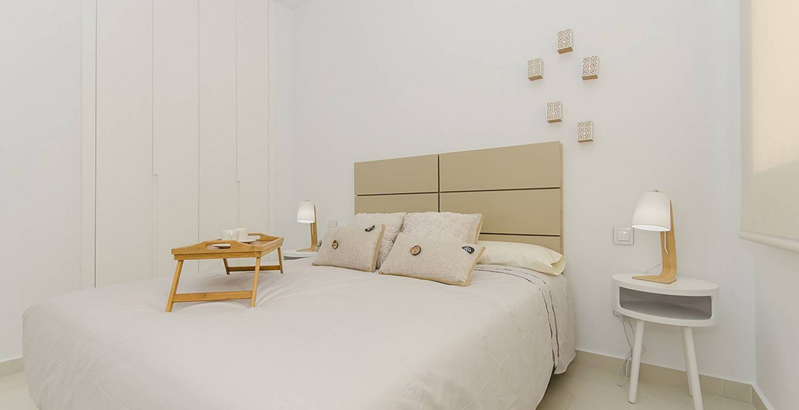  Diese exklusive Sammlung von 19 Immobilien in der charmanten Stadt Orihuela bietet ein unvergleichliches Wohnerlebnis. Die Wohnoptionen umfassen Einf