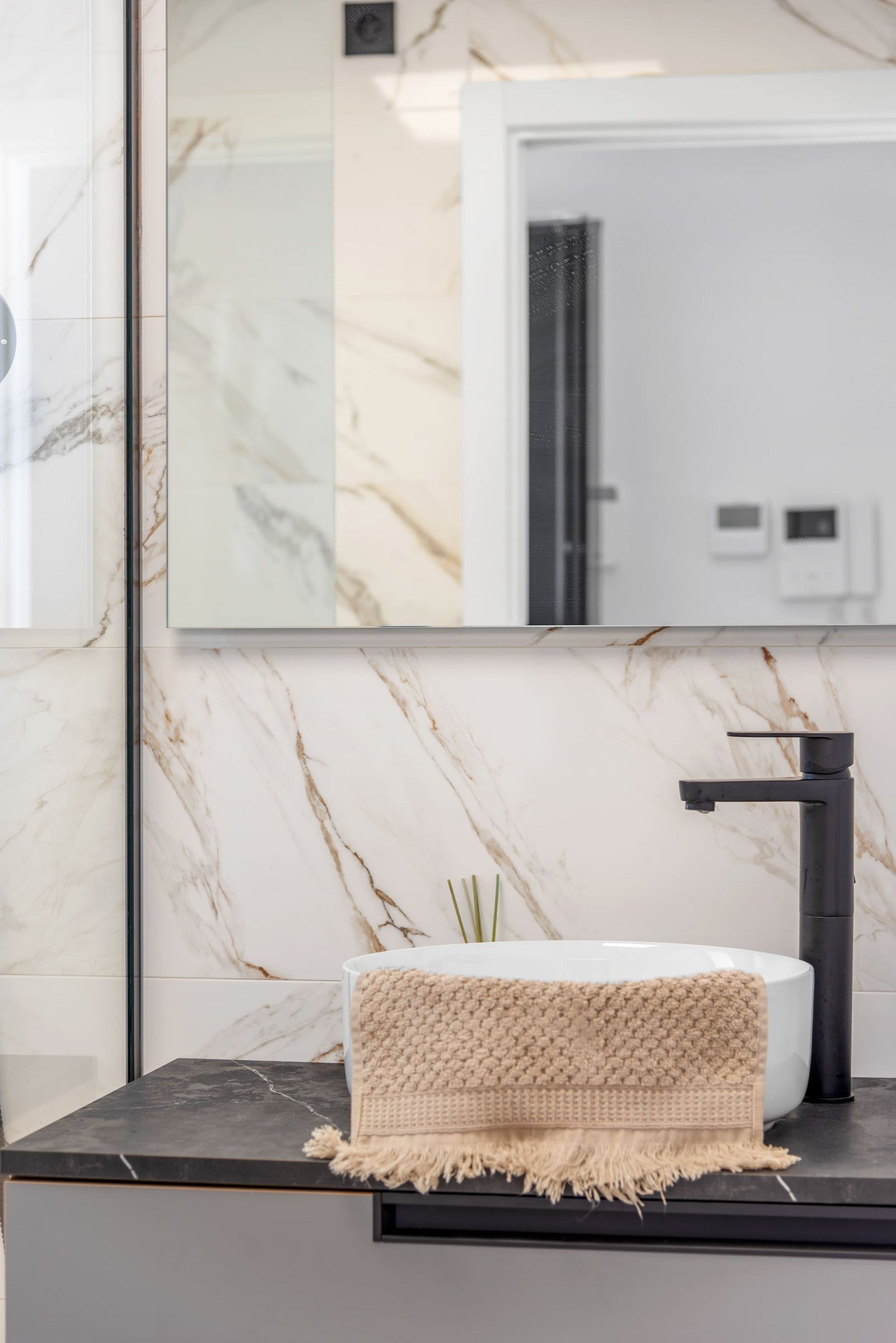  EINE AUSSERGEWÖHNLICHE INVESTITIONSMÖGLICHKEIT, DIE SIE NICHT VERPASSEN SOLLTEN!
Wunderschöne neue Wohnanlage mit lizenzierten Touristenapp