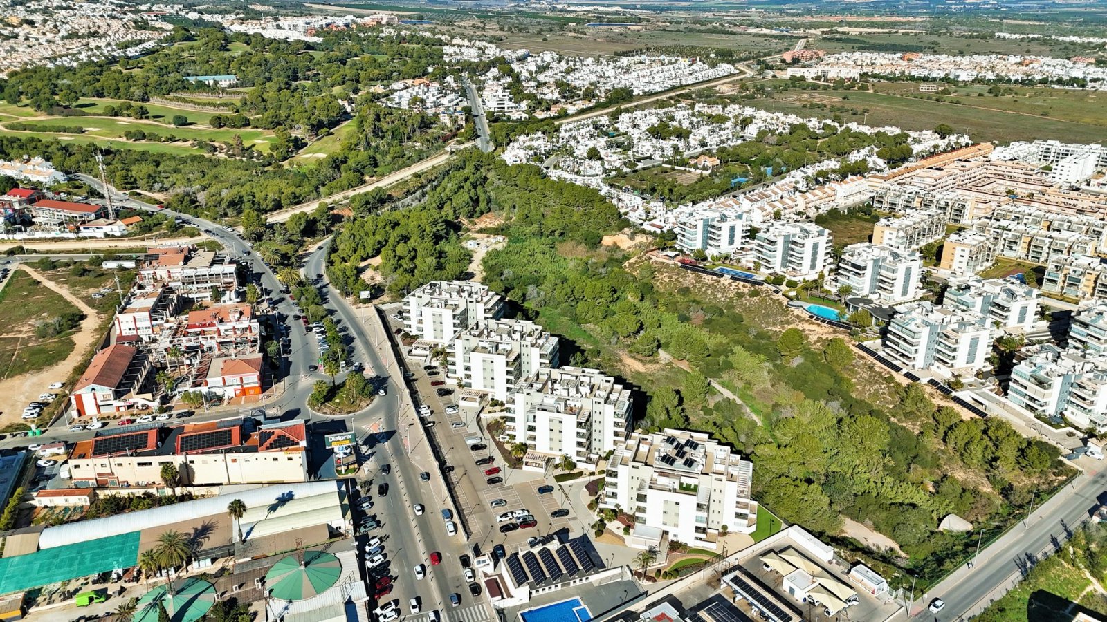  Dieses beeindruckende, ostorientierte Penthouse befindet sich im begehrten Wohnkomplex Altos del Mediterráneo in Los Dolses und bietet herrliche Ausb