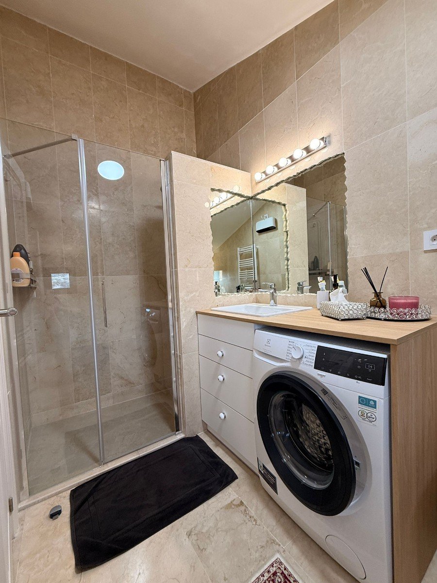   This beautifully renovated and fully furnished 138m² apartment offers spacious, modern living with high-quality finishes throughout. Designed for co