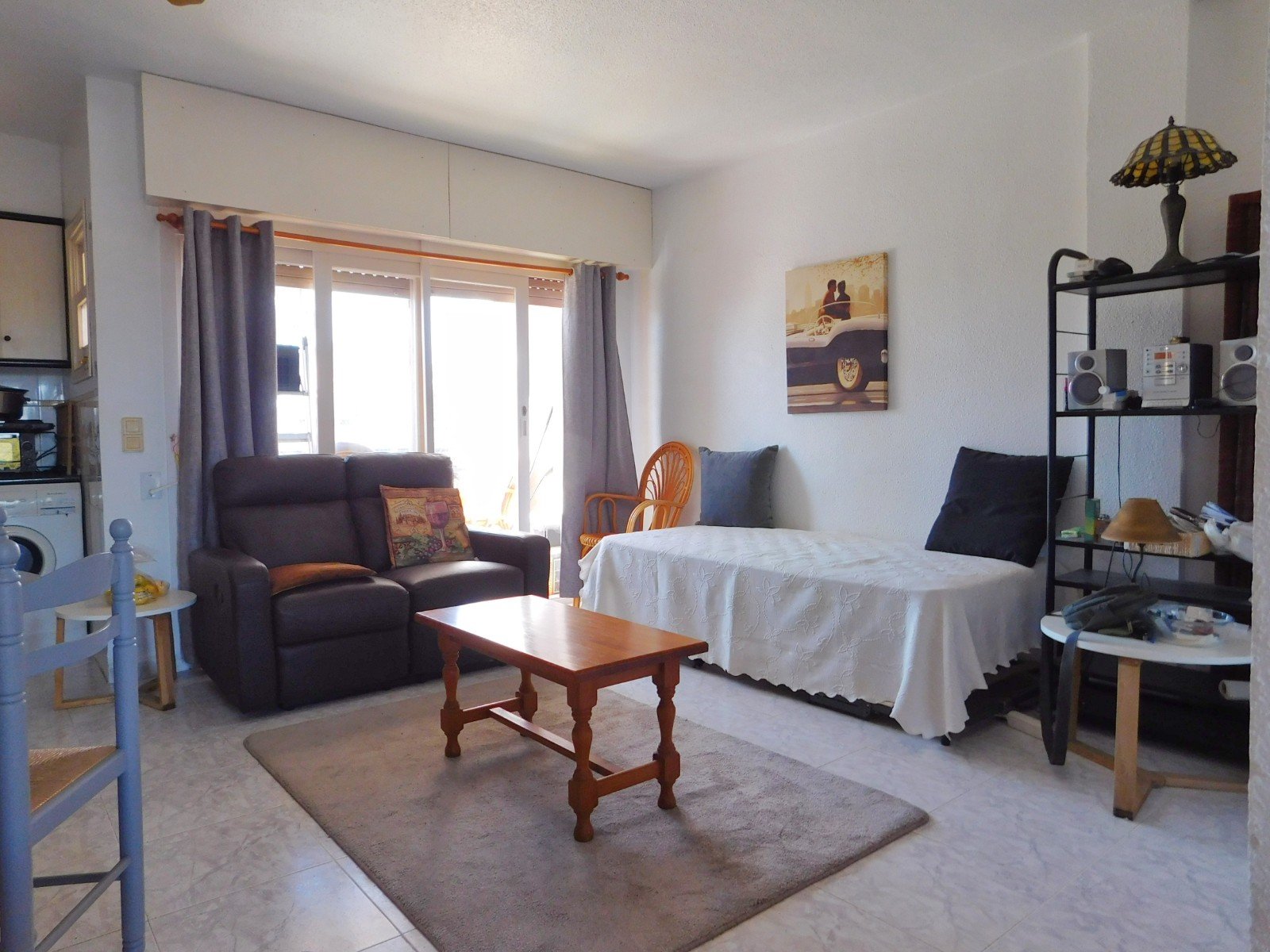   Looking for a lock up and leave property in the Orihuela Costa? Walking distance to all amenities? Well, we have the right one for you!! Here is a g