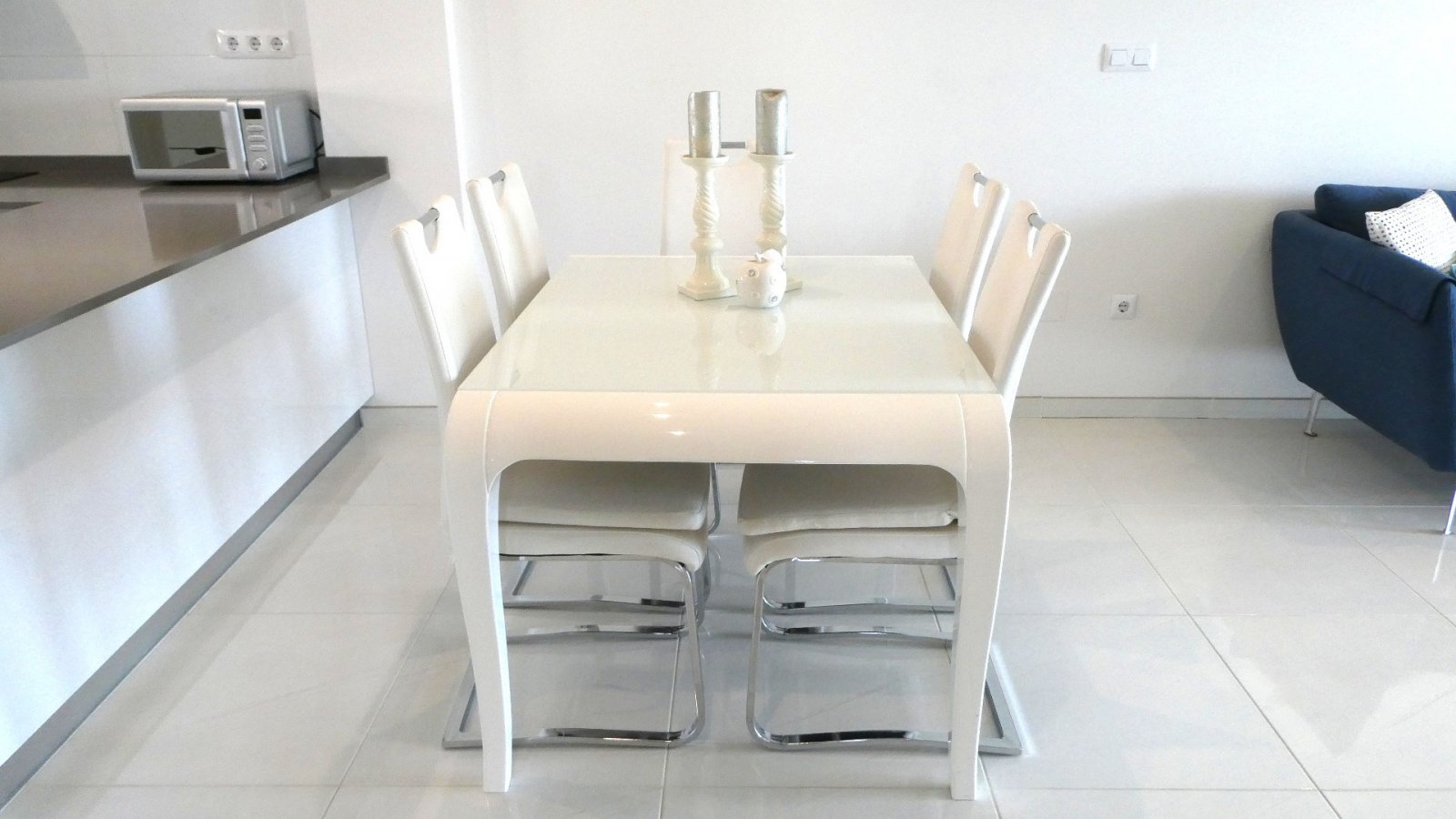  Entdecken Sie gehobenes mediterranes Wohnen in diesem wunderschön gepflegten Penthouse-Apartment mit Südwestausrichtung in der begehrten Wohnanlage G