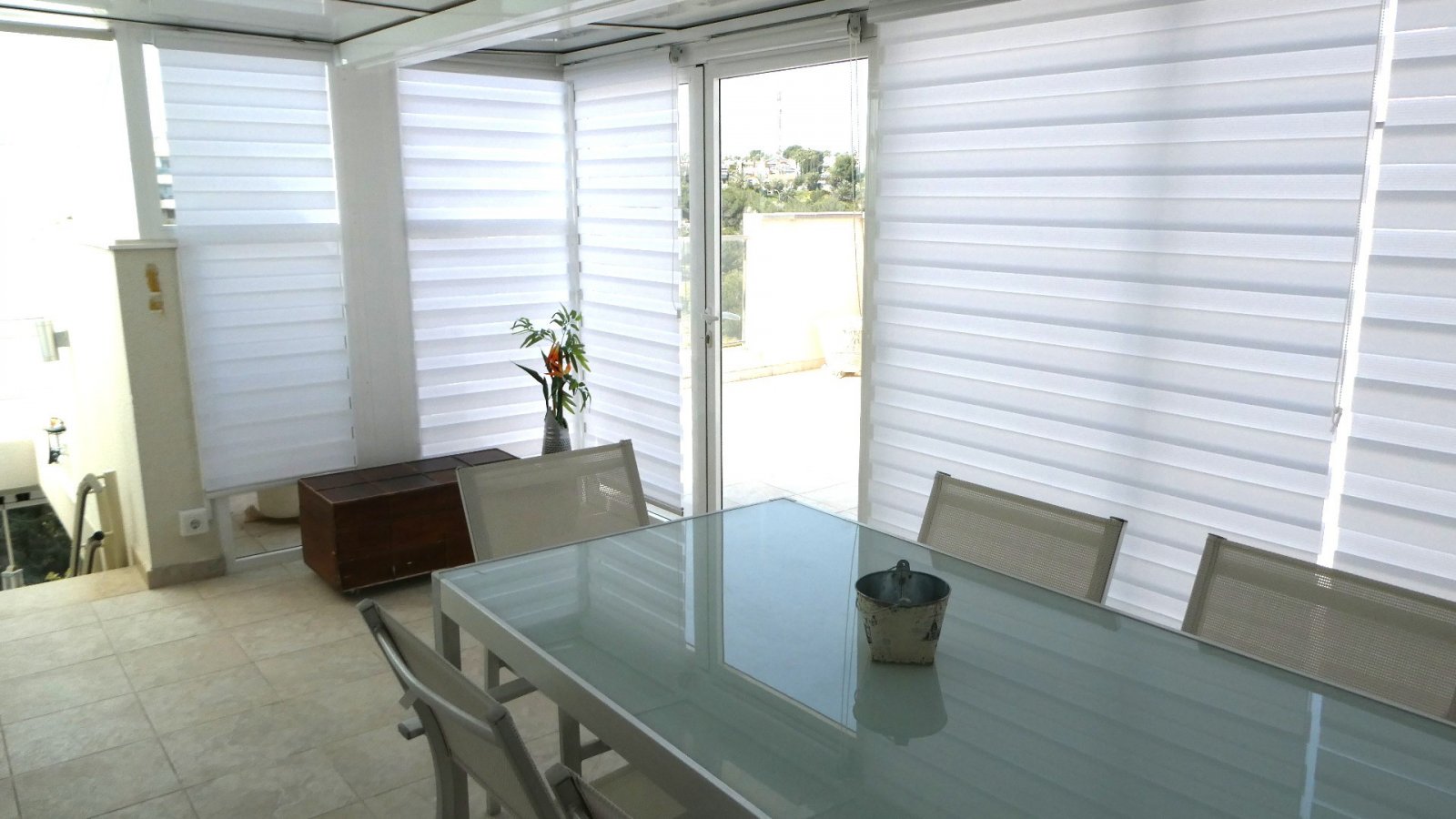  Entdecken Sie gehobenes mediterranes Wohnen in diesem wunderschön gepflegten Penthouse-Apartment mit Südwestausrichtung in der begehrten Wohnanlage G