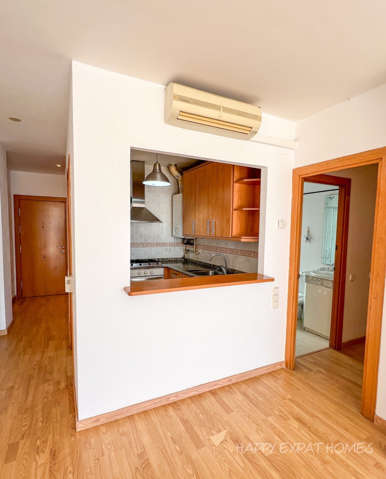 <p class="ql-align-justify">Helle 2-Zimmer-Wohnung mit großer Terrasse</p><p class="ql-align-justify">Diese charmante und sonnige 