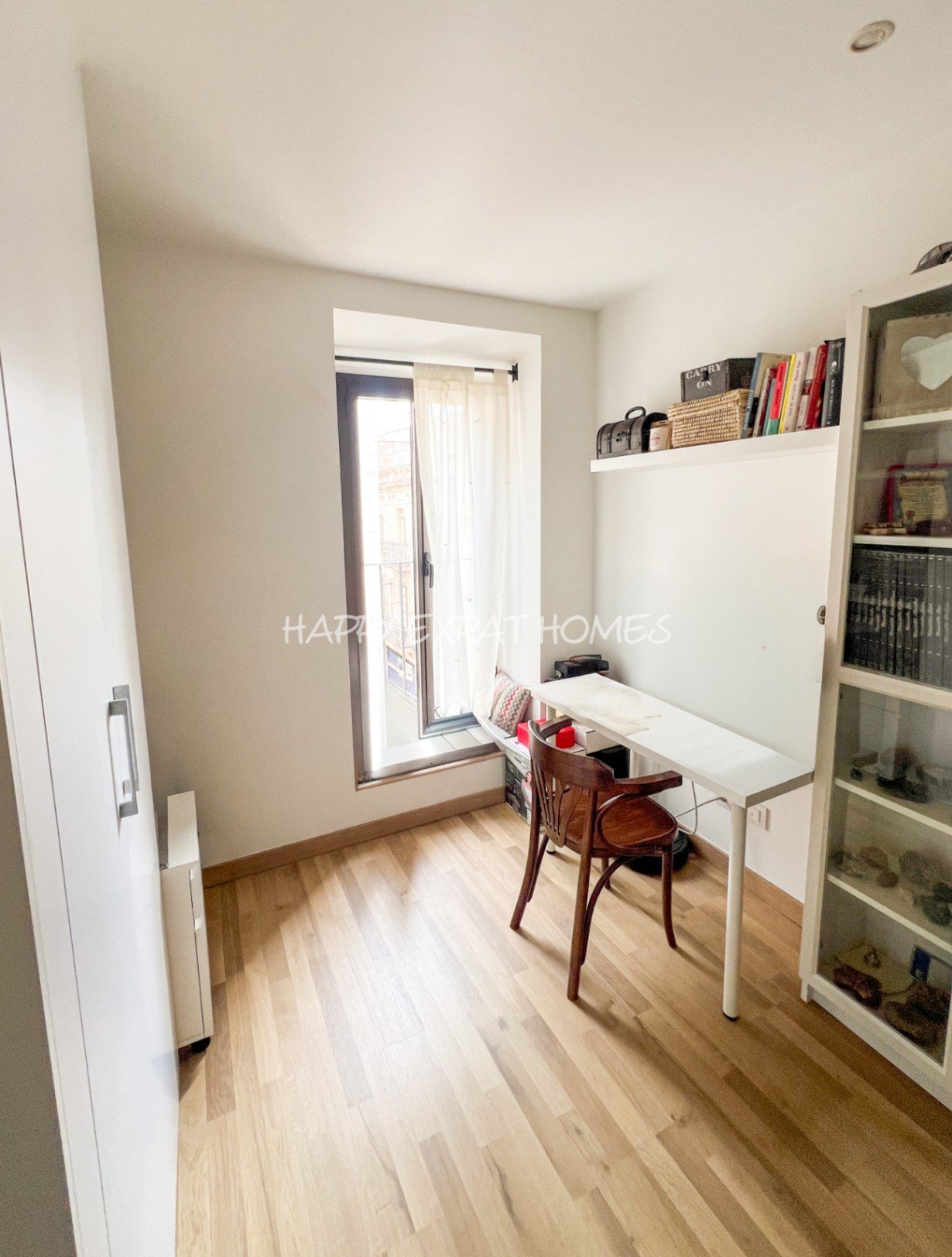 DACHGESCHOSS-DUPLEX IM HERZEN VON VILANOVA I LA GELTRÚ – MIT PRIVATTERASSEEntdecken Sie dieses spektakuläre Duplex-Penthouse im Zentrum von Vilanova 