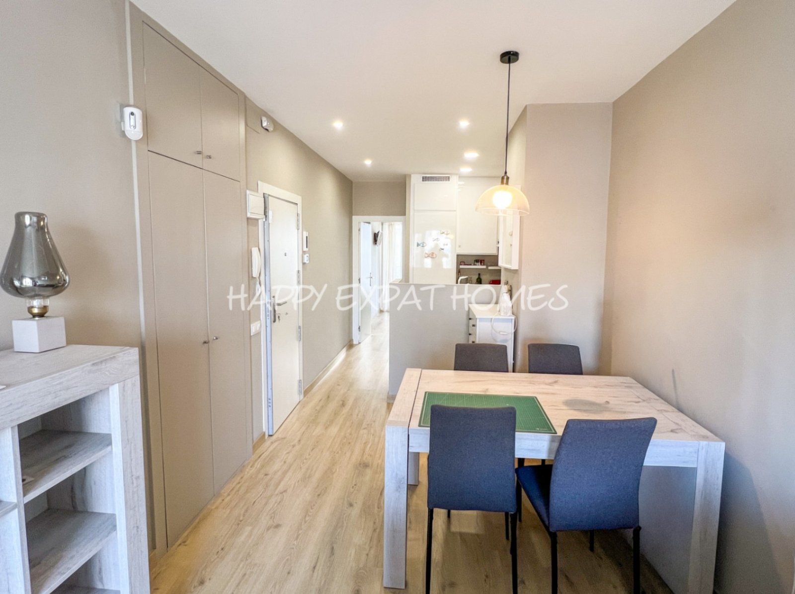 Charmante renovierte Wohnung zu verkaufen im Herzen von SitgesSchöne Wohnung zu verkaufen im Zentrum von Sitges, gelegen in einem Gebäude mit nur wen