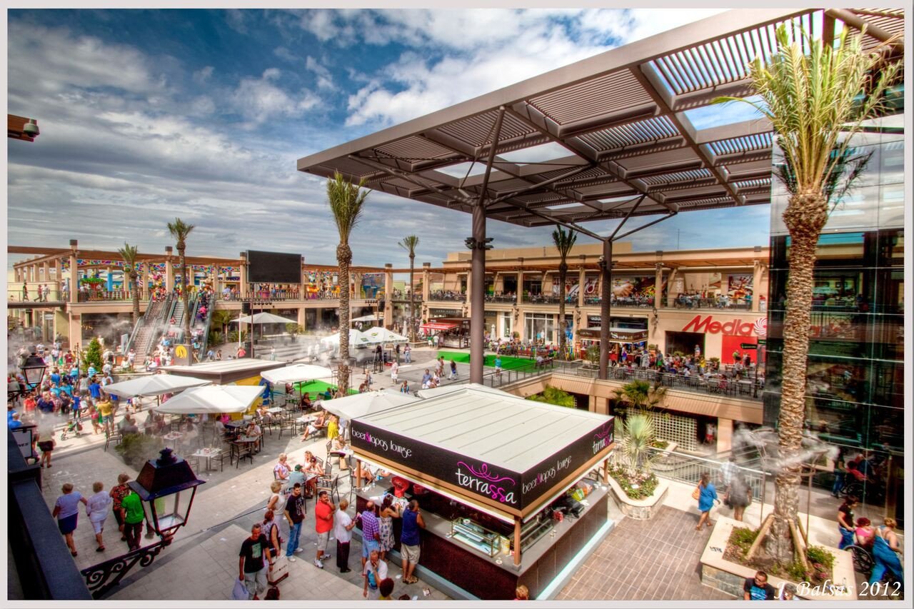  Einführungsangebot – Haushaltsgeräte sind im Preis inbegriffen, wenn der Kauf vor dem 13. Juni 2026 erfolgt!
Optionen: Erdgeschoss &amp; Da