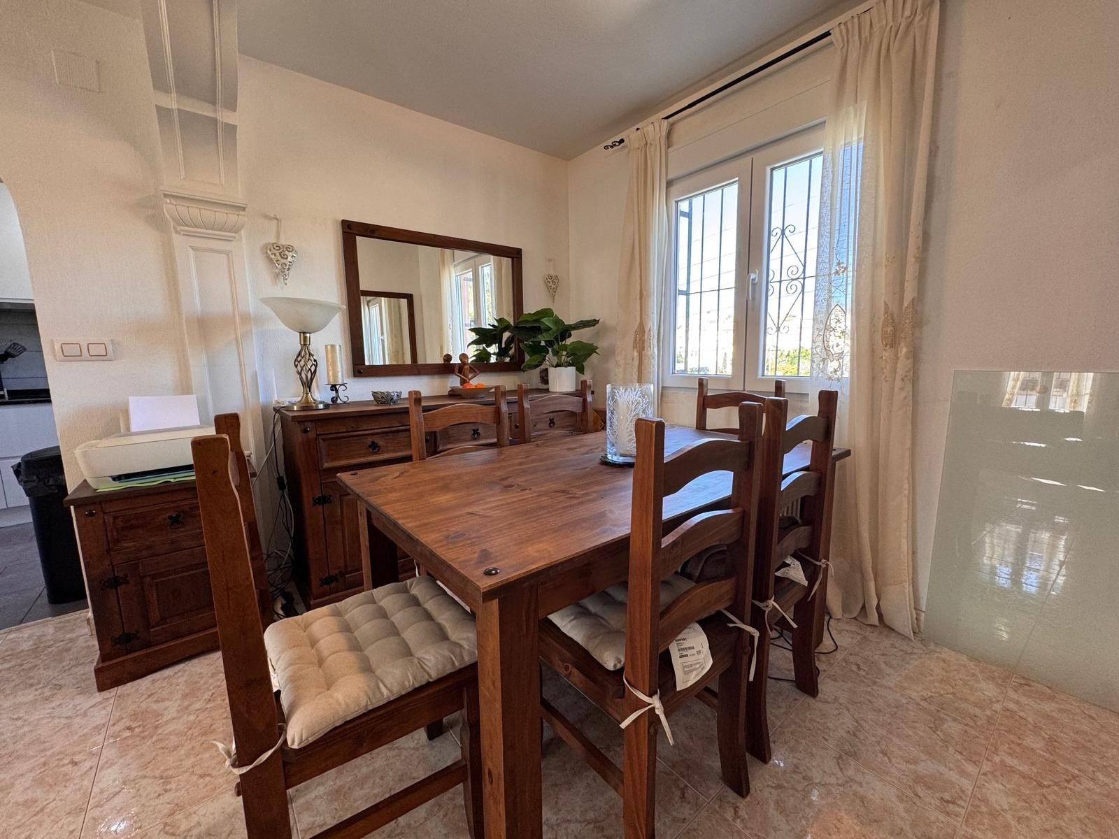   This beautiful south-facing detached villa is set on a 300 m² plot and offers a large private pool along with ample outdoor space, perfect for relax