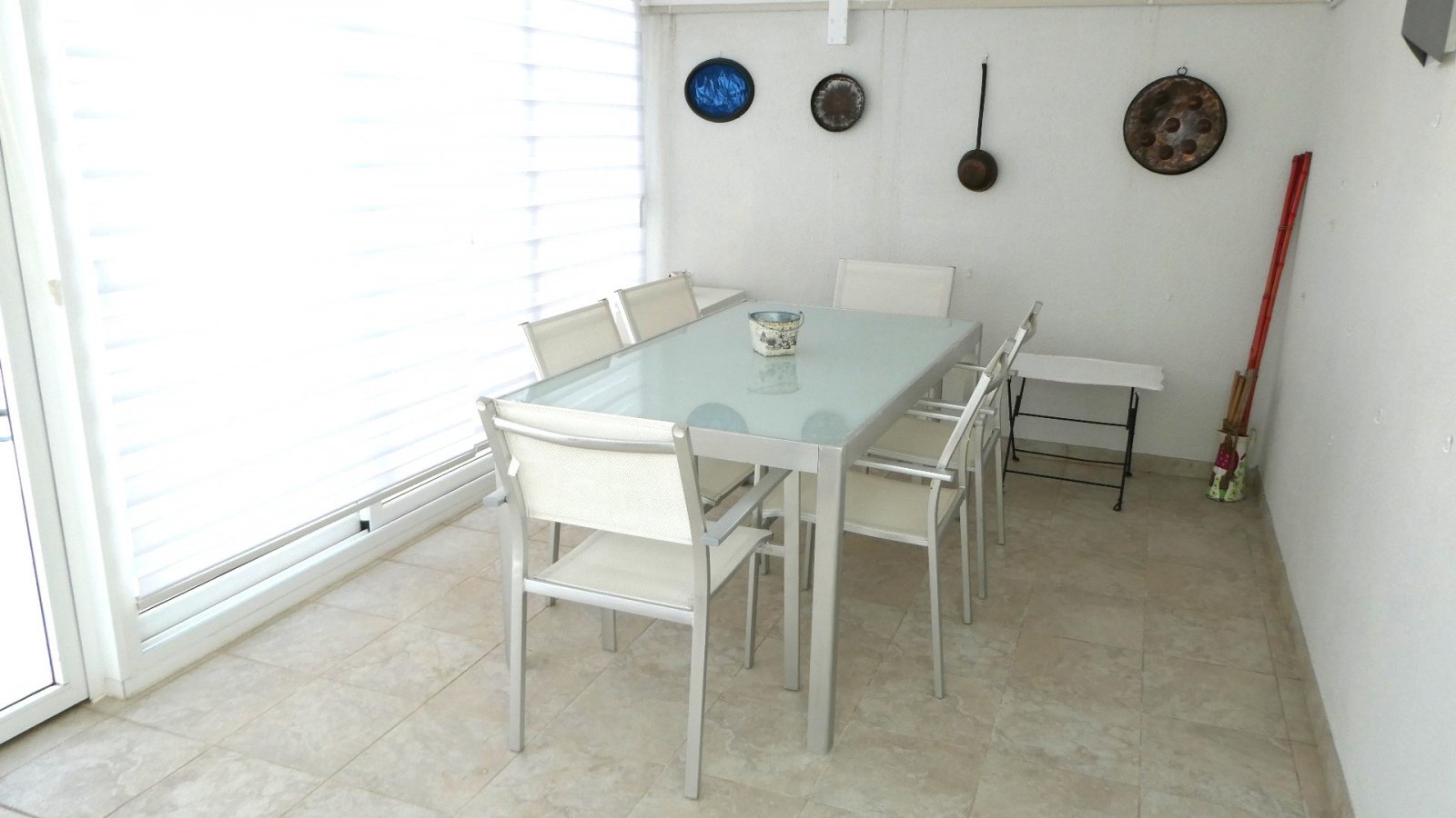  Entdecken Sie gehobenes mediterranes Wohnen in diesem wunderschön gepflegten Penthouse-Apartment mit Südwestausrichtung in der begehrten Wohnanlage G