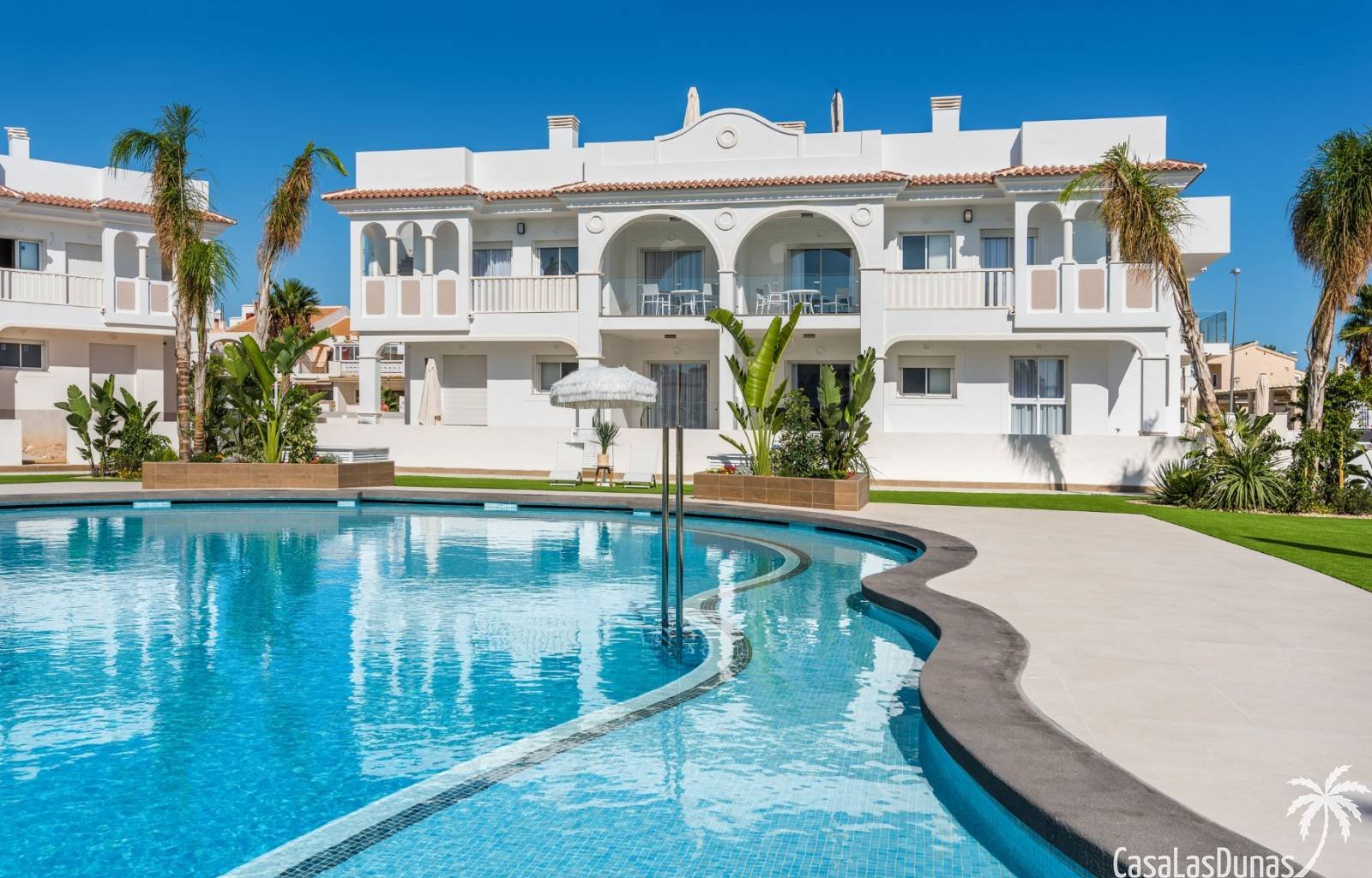  Dieses Projekt besteht aus mehreren Modellen, die von Reihenhäusern über Wohnungen mit Privatgarten bis hin zu Wohnungen mit Dachterrasse reichen. Al