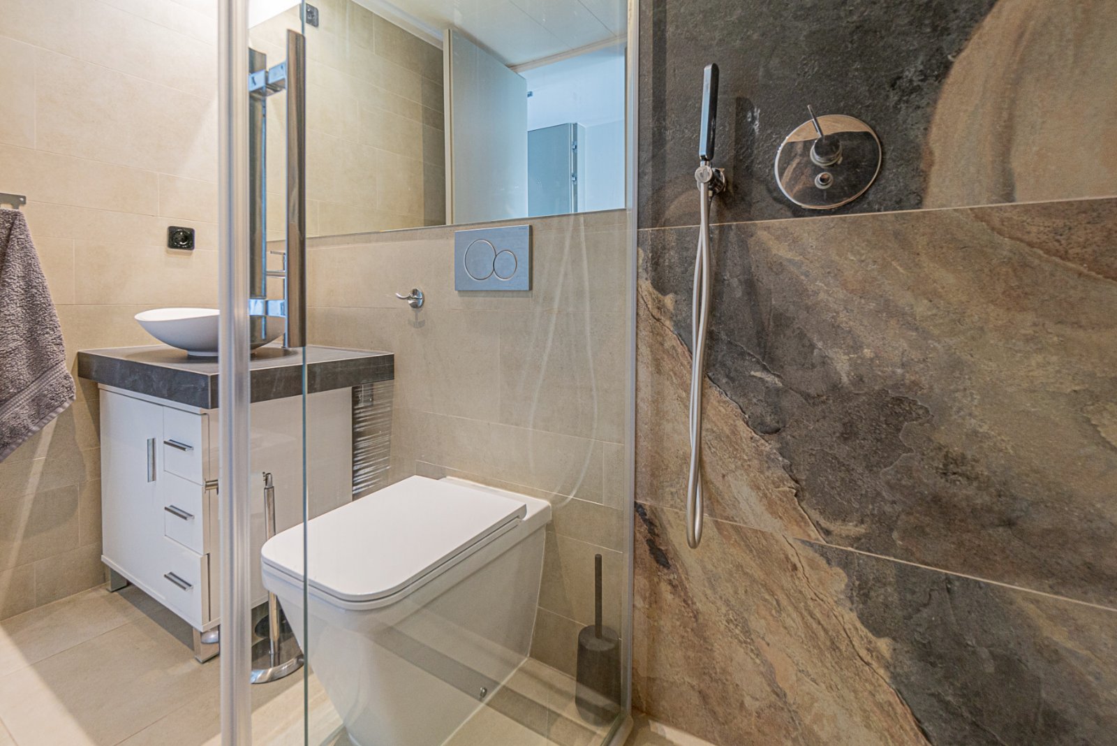  Dieses außergewöhnliche Duplex-Penthouse im exklusiven Muna Spa &amp; Resort in Los Dolses bietet eine seltene Kombination aus Luxus, Großzügigkeit u