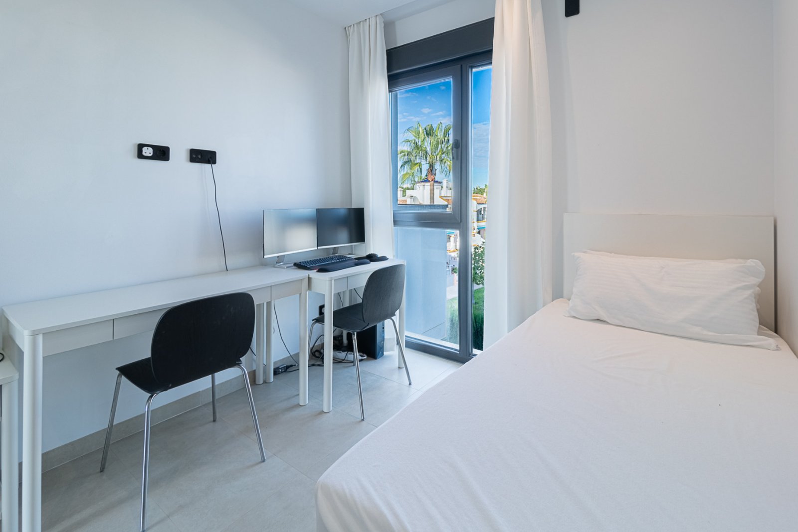  Dieses außergewöhnliche Duplex-Penthouse im exklusiven Muna Spa &amp; Resort in Los Dolses bietet eine seltene Kombination aus Luxus, Großzügigkeit u