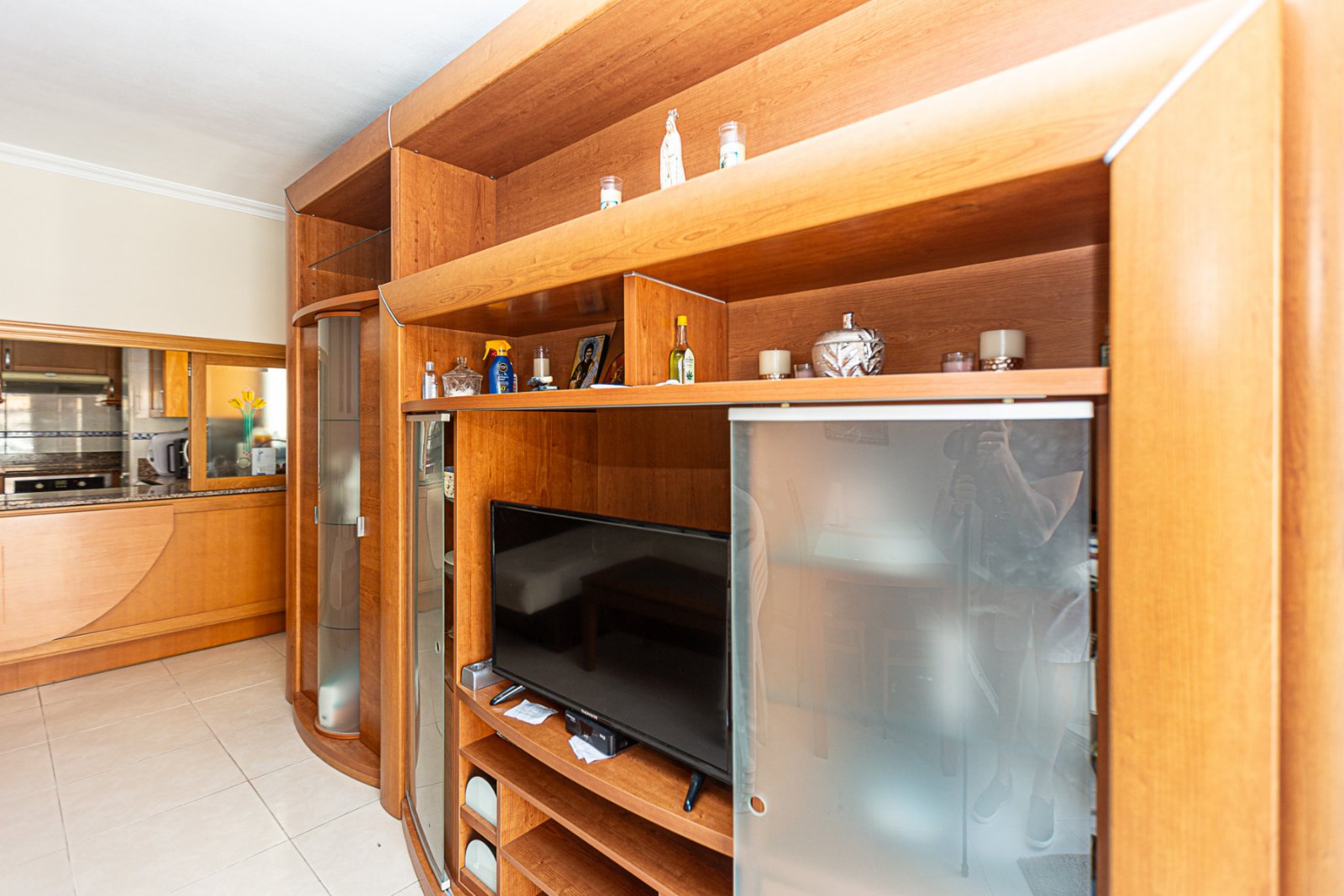  Penthouse in der fünften Etage, das Luxus, Komfort und eine beneidenswerte Lage bietet. Mit drei Schlafzimmern und zwei Bädern, einschließlich eines 