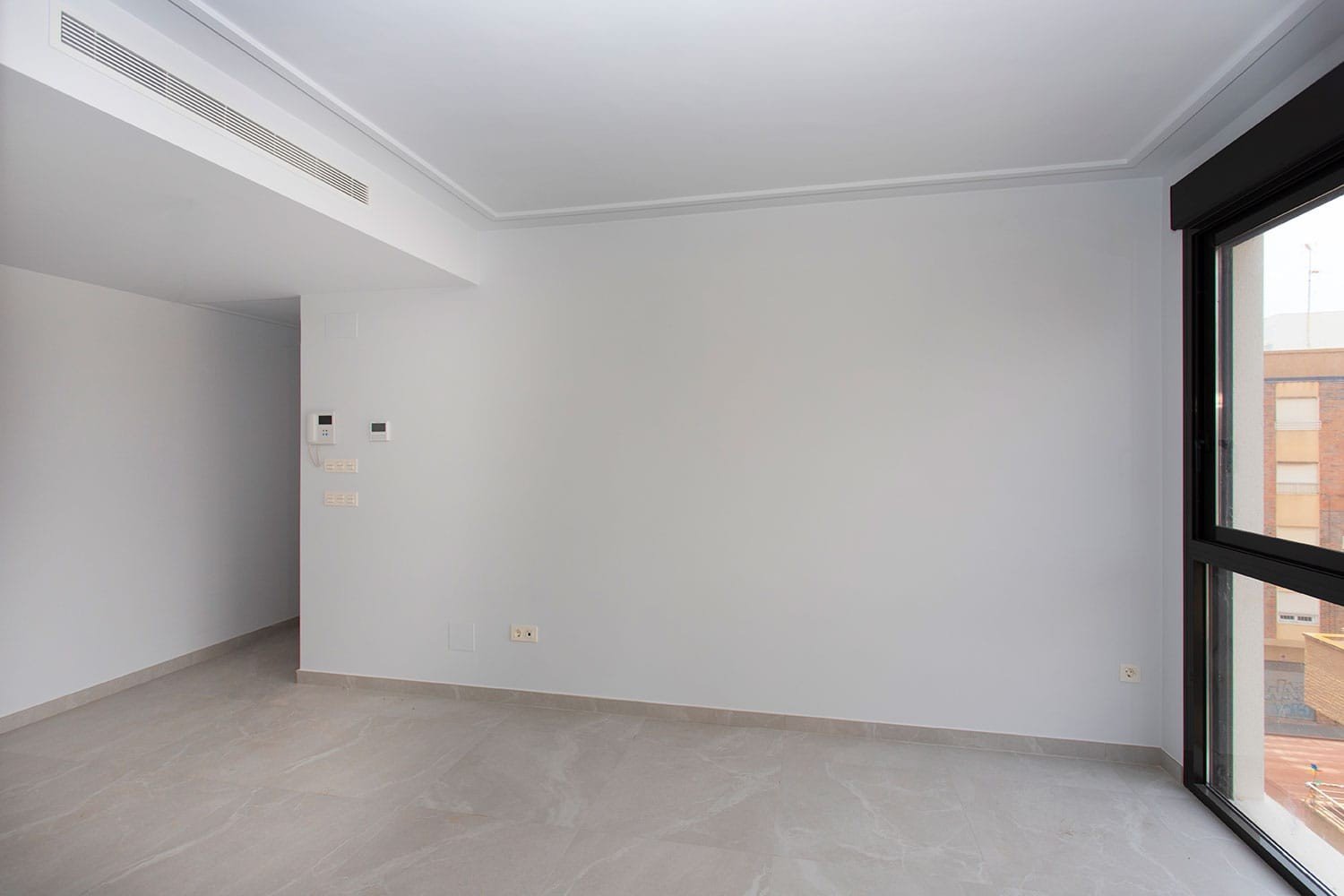   Modern Apartment in the Heart of Torrevieja – Just Steps from the Beach&amp;#13;&amp;#13;
This stunning, contemporary apartment is located