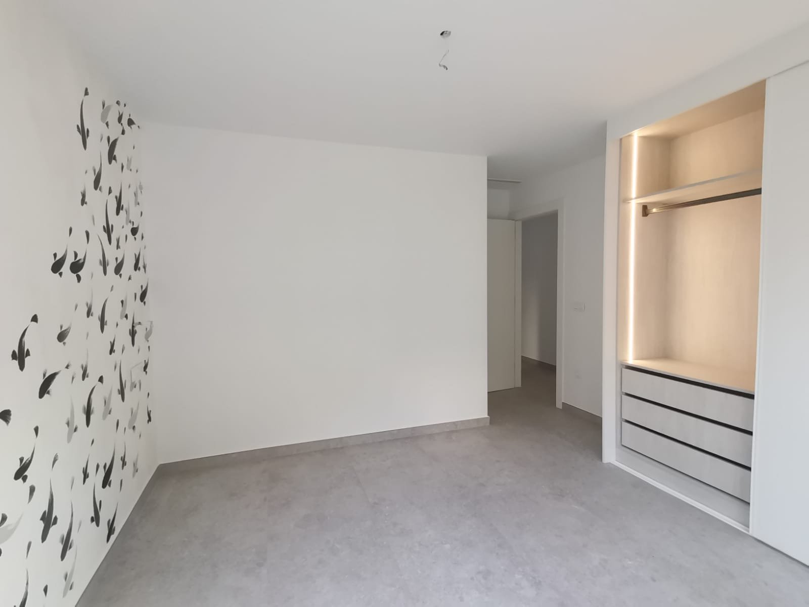  In der charmanten Stadt Torrevieja gelegen, bietet dieses exklusive Immobilienangebot zwei Erdgeschosswohnungen. Diese Wohnungen sind für diejenigen 