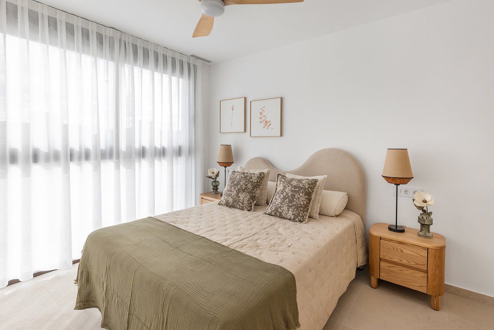  In der charmanten Stadt Los Alcázares gelegen, bietet diese Wohnanlage eine Auswahl von 22 Einheiten, darunter Wohnungen und Penthäuser. Für diejenig