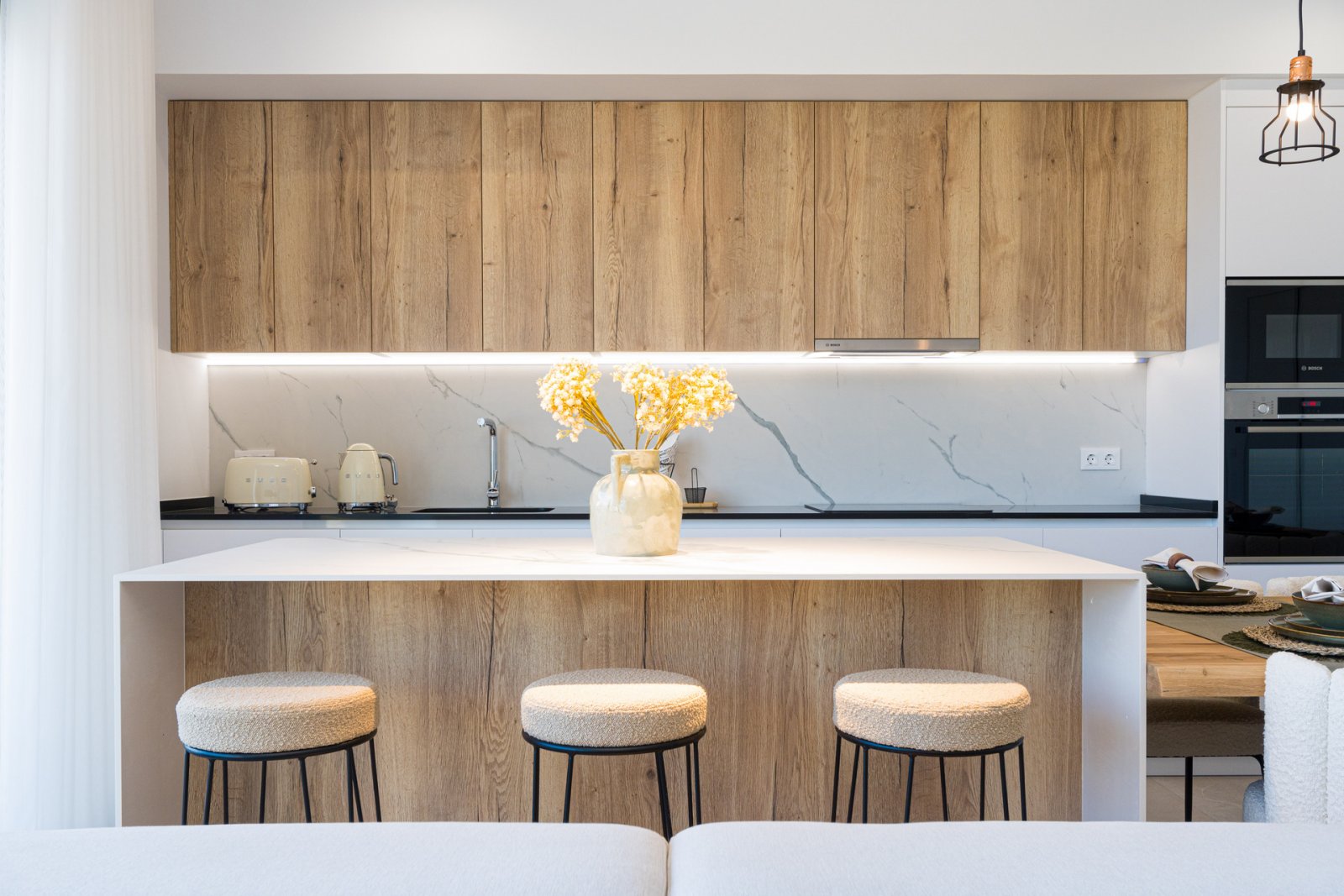  In der schönen Ortschaft Finestrat gelegen, bietet diese Wohnanlage eine Vielzahl von Wohnmöglichkeiten, die unterschiedlichen Bedürfnissen und Vorli