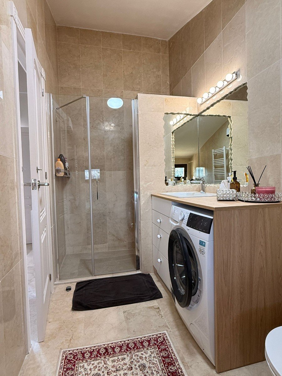   This beautifully renovated and fully furnished 138m² apartment offers spacious, modern living with high-quality finishes throughout. Designed for co