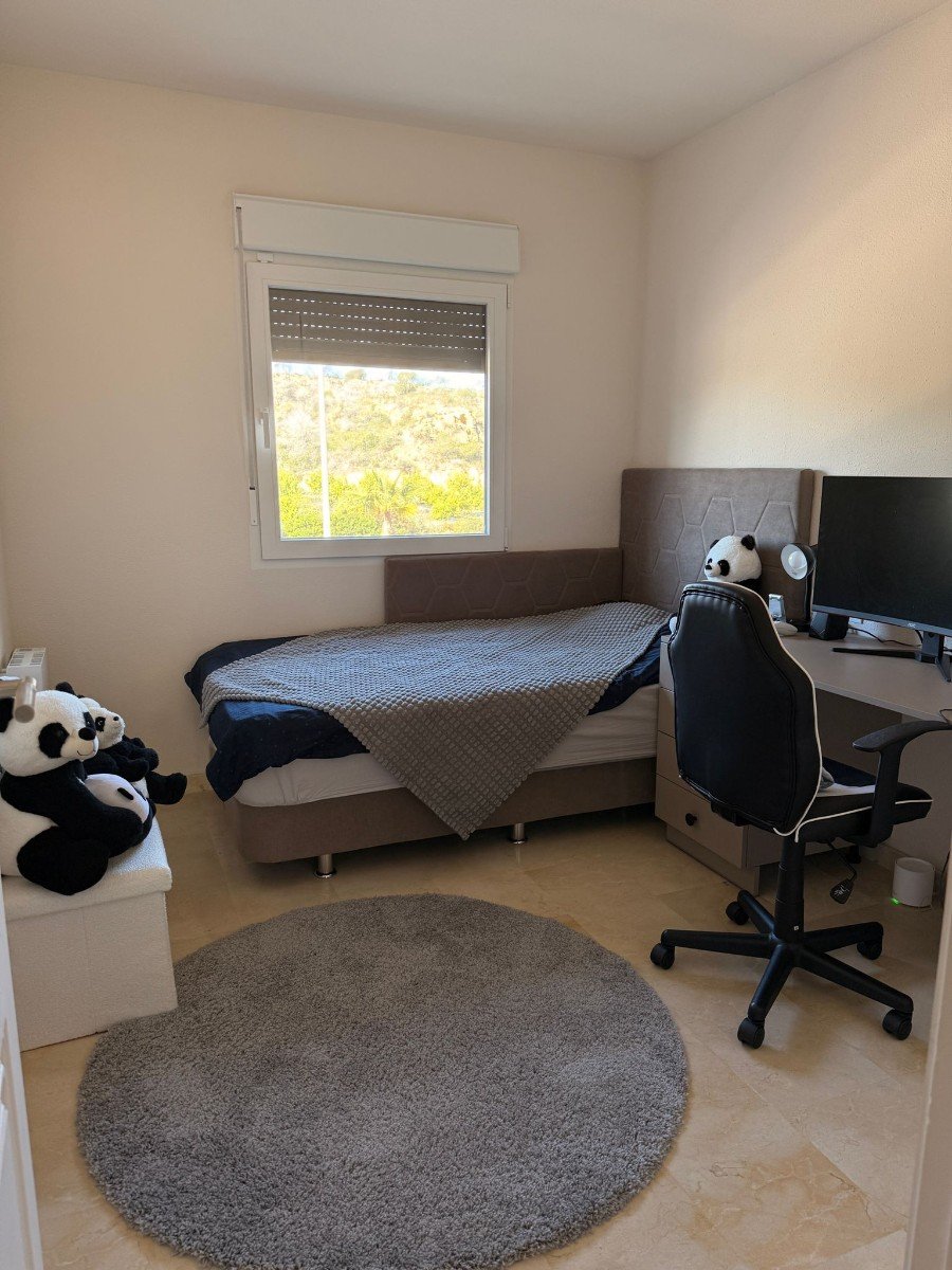   This beautifully renovated and fully furnished 138m² apartment offers spacious, modern living with high-quality finishes throughout. Designed for co