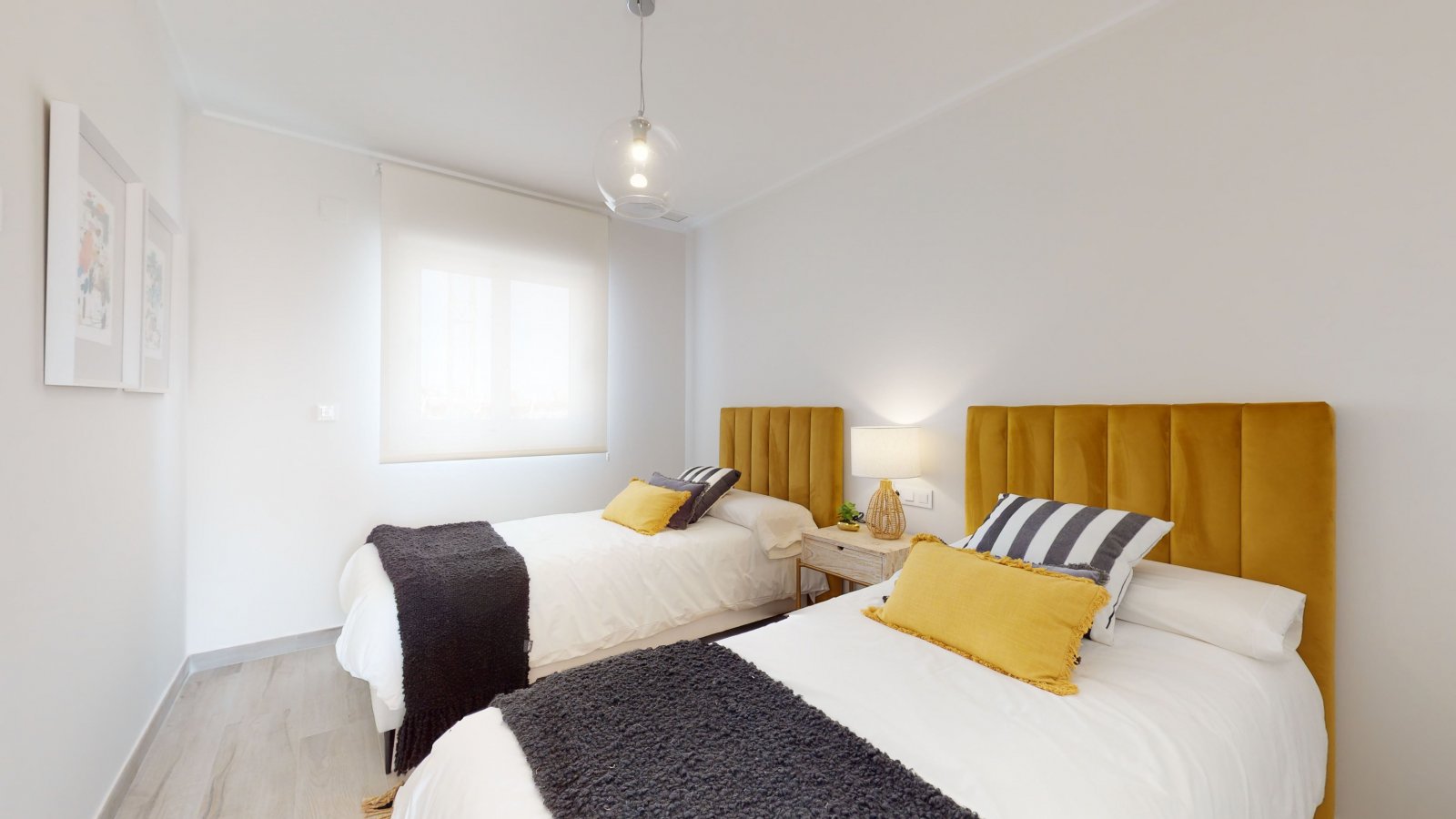  Im charmanten Ort Pilar de la Horadada gelegen, bietet diese Wohnanlage eine Vielzahl von Wohnmöglichkeiten, die unterschiedlichen Bedürfnissen gerec