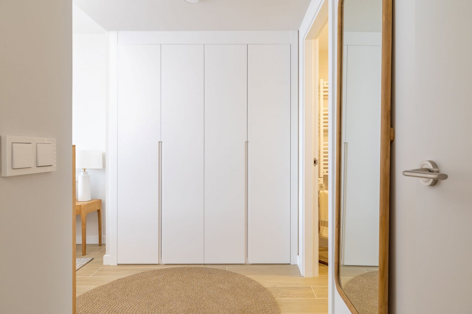  In der wunderschönen Stadt Calpe gelegen, bietet diese exklusive Wohnanlage eine Auswahl von 31 hochwertigen Wohnungen, darunter Apartments und Penth