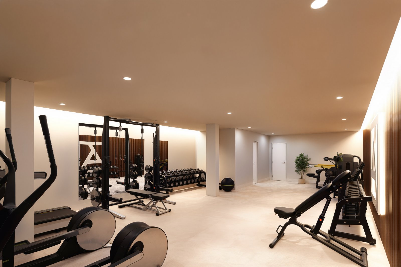  In der charmanten Stadt Los Alcázares gelegen, bietet diese exklusive Wohnanlage eine Auswahl von 32 Wohneinheiten, darunter Apartments, Erdgeschosse