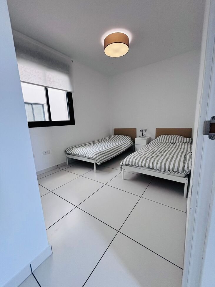   Beautifully presented second-floor apartment offering 2 bedrooms and 2 bathrooms, located in a sought-after gated community near Villamartin Plaza.&