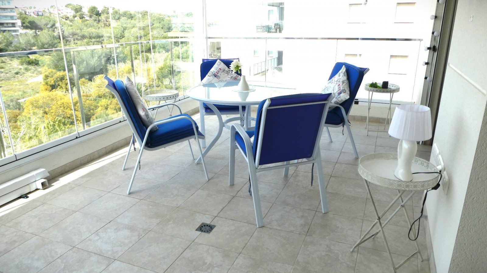  Entdecken Sie gehobenes mediterranes Wohnen in diesem wunderschön gepflegten Penthouse-Apartment mit Südwestausrichtung in der begehrten Wohnanlage G