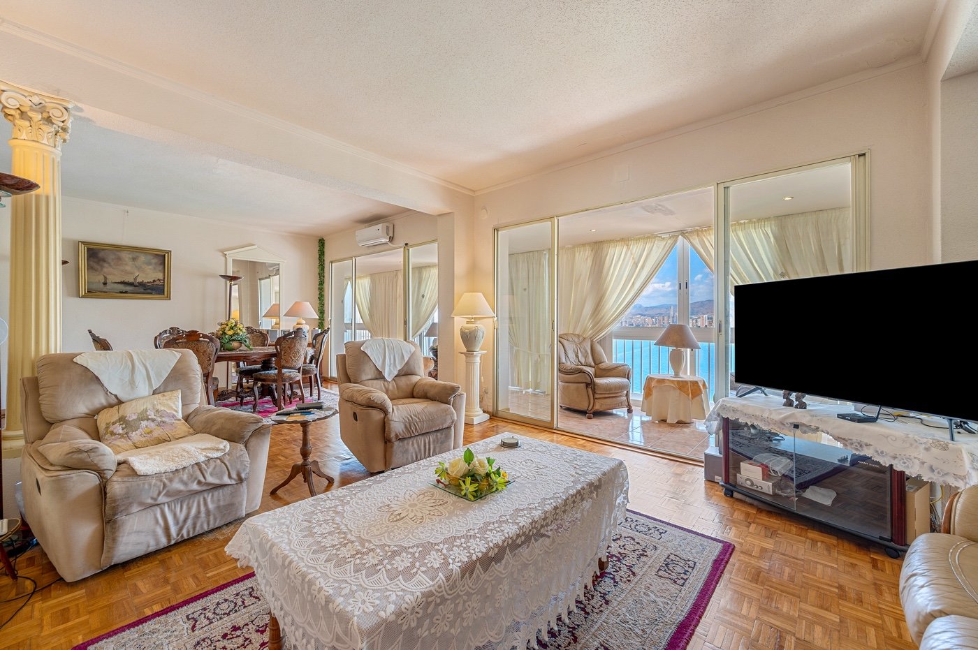   We present a&amp;amp;nbsp;rare opportunity&amp;amp;nbsp;in one of&amp;amp;nbsp;Benidorm’s most privileged locations: right next to the iconic&amp;am