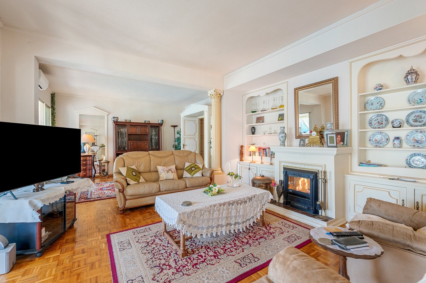   We present a&amp;amp;nbsp;rare opportunity&amp;amp;nbsp;in one of&amp;amp;nbsp;Benidorm’s most privileged locations: right next to the iconic&amp;am