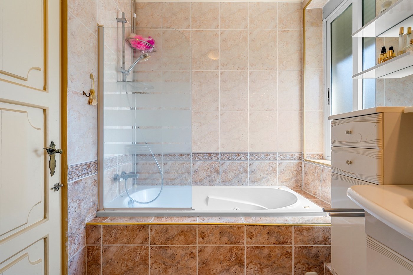   We present a&amp;amp;nbsp;rare opportunity&amp;amp;nbsp;in one of&amp;amp;nbsp;Benidorm’s most privileged locations: right next to the iconic&amp;am