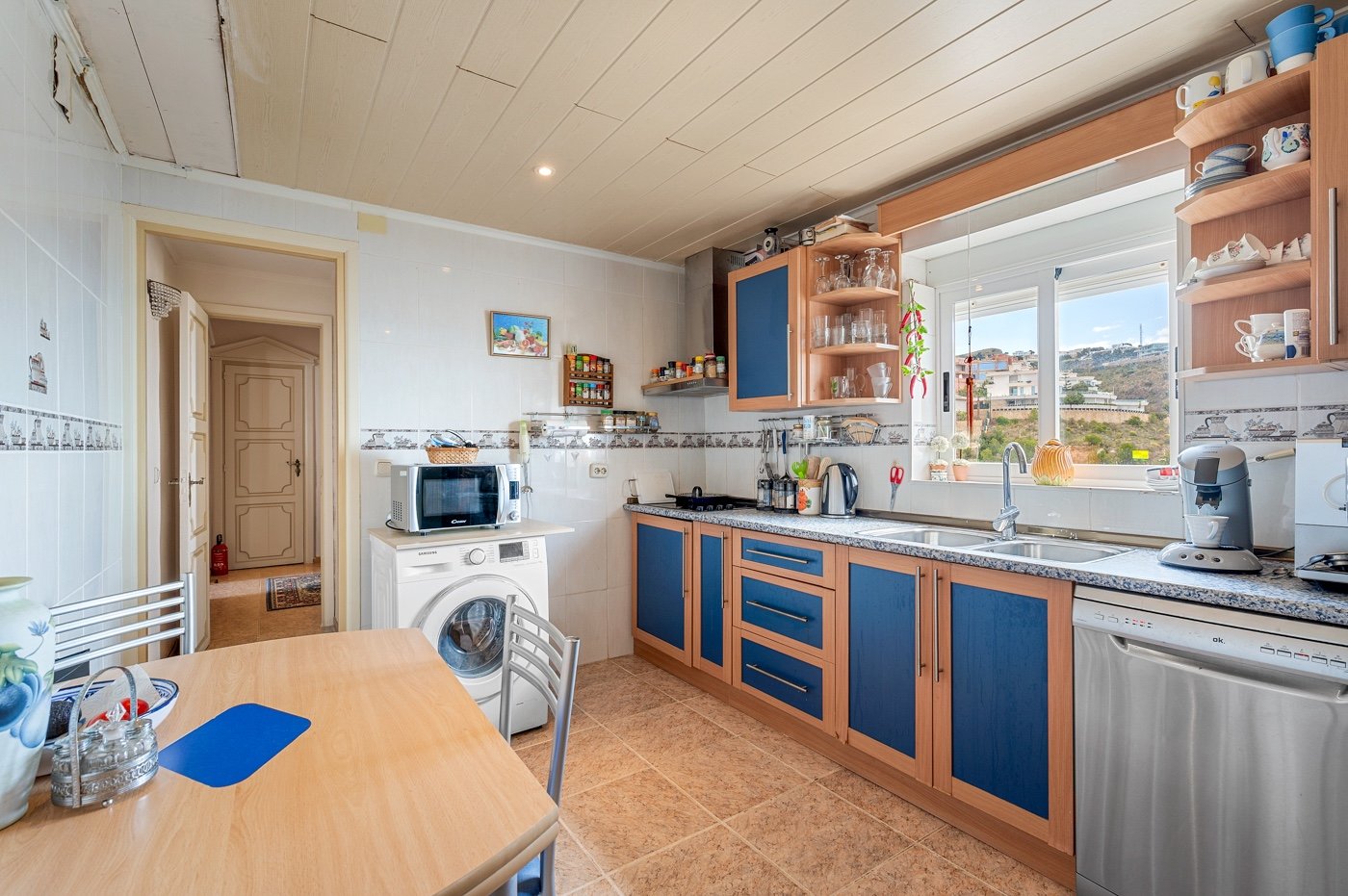   We present a&amp;amp;nbsp;rare opportunity&amp;amp;nbsp;in one of&amp;amp;nbsp;Benidorm’s most privileged locations: right next to the iconic&amp;am