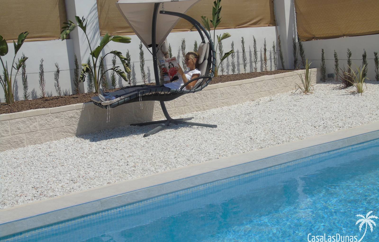  La Perla Blanca ist die ideale Ferienvilla für alle, die Luxus und Komfort an der traumhaften Costa Blanca suchen. Dieses beeindruckende Anwesen biet