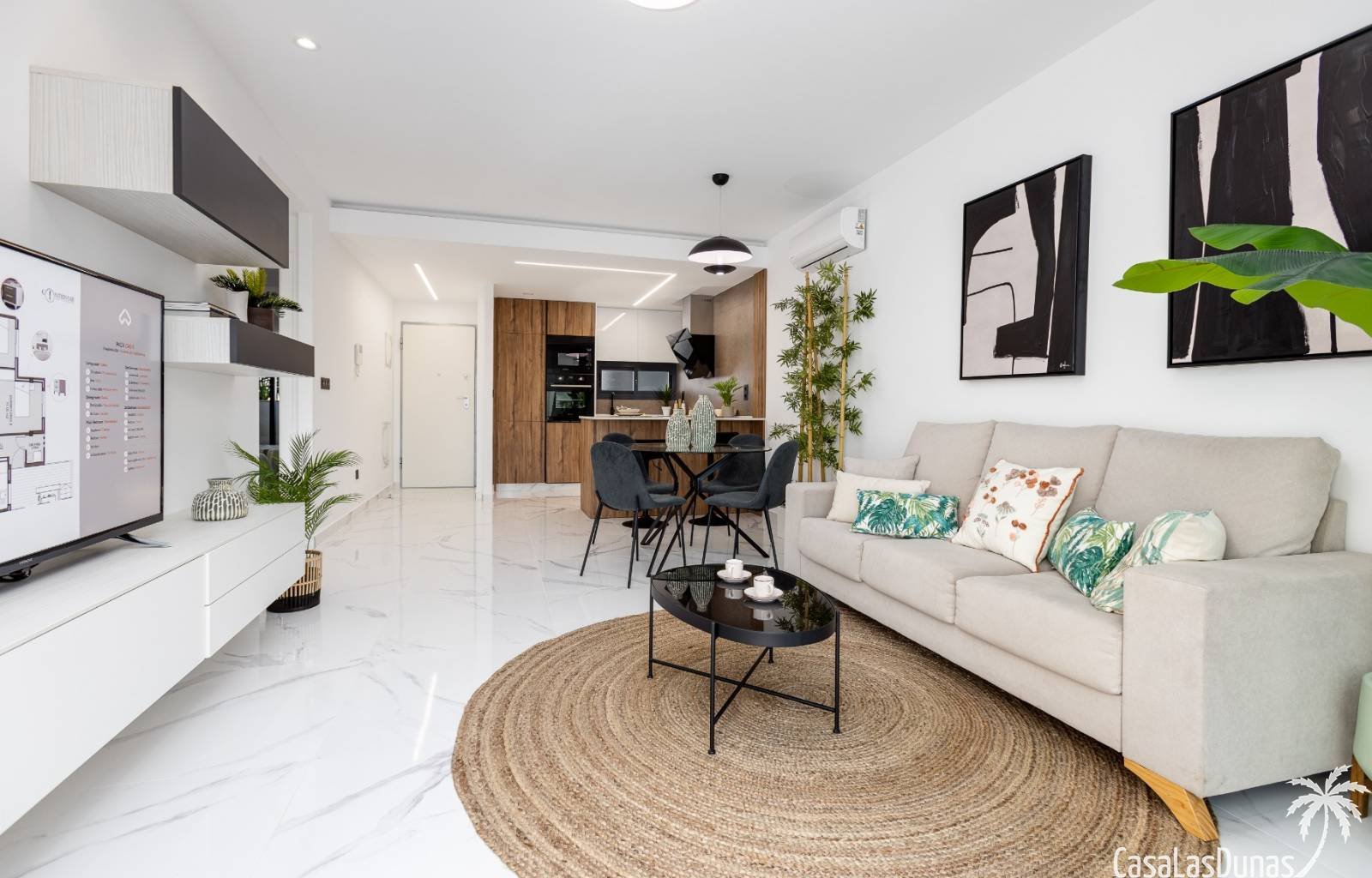  Oasis Beach XV ist ein Komplex von 130 Apartments, die die Wahl zwischen zwei oder drei Schlafzimmern und zwei Badezimmern haben, die um eine große G