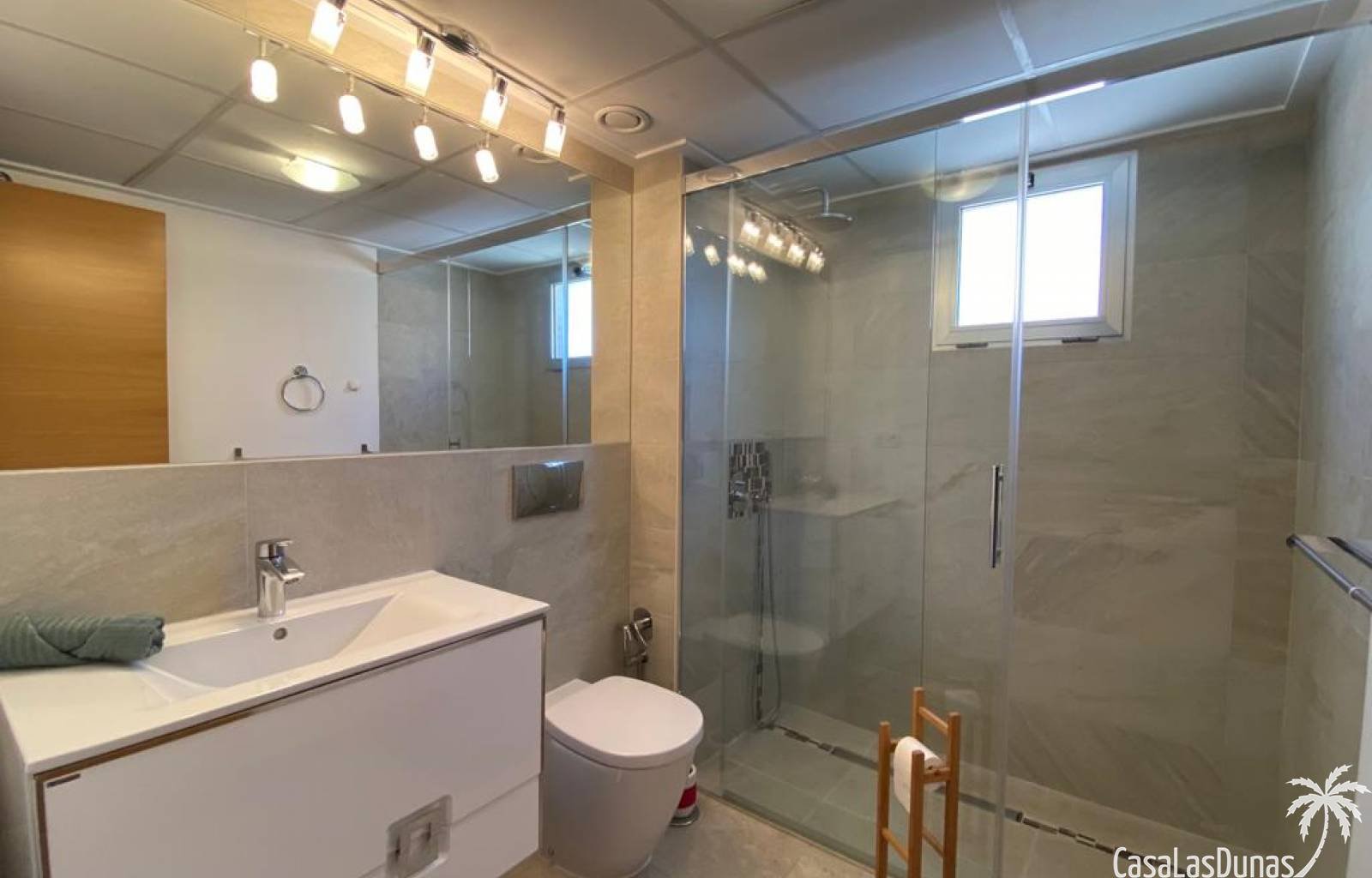  Das Ferienhaus Varudi ist der ideale Ausgangspunkt für einen unvergesslichen Aufenthalt unter der Sonne von Torrevieja. Es ist geräumig, gepflegt und