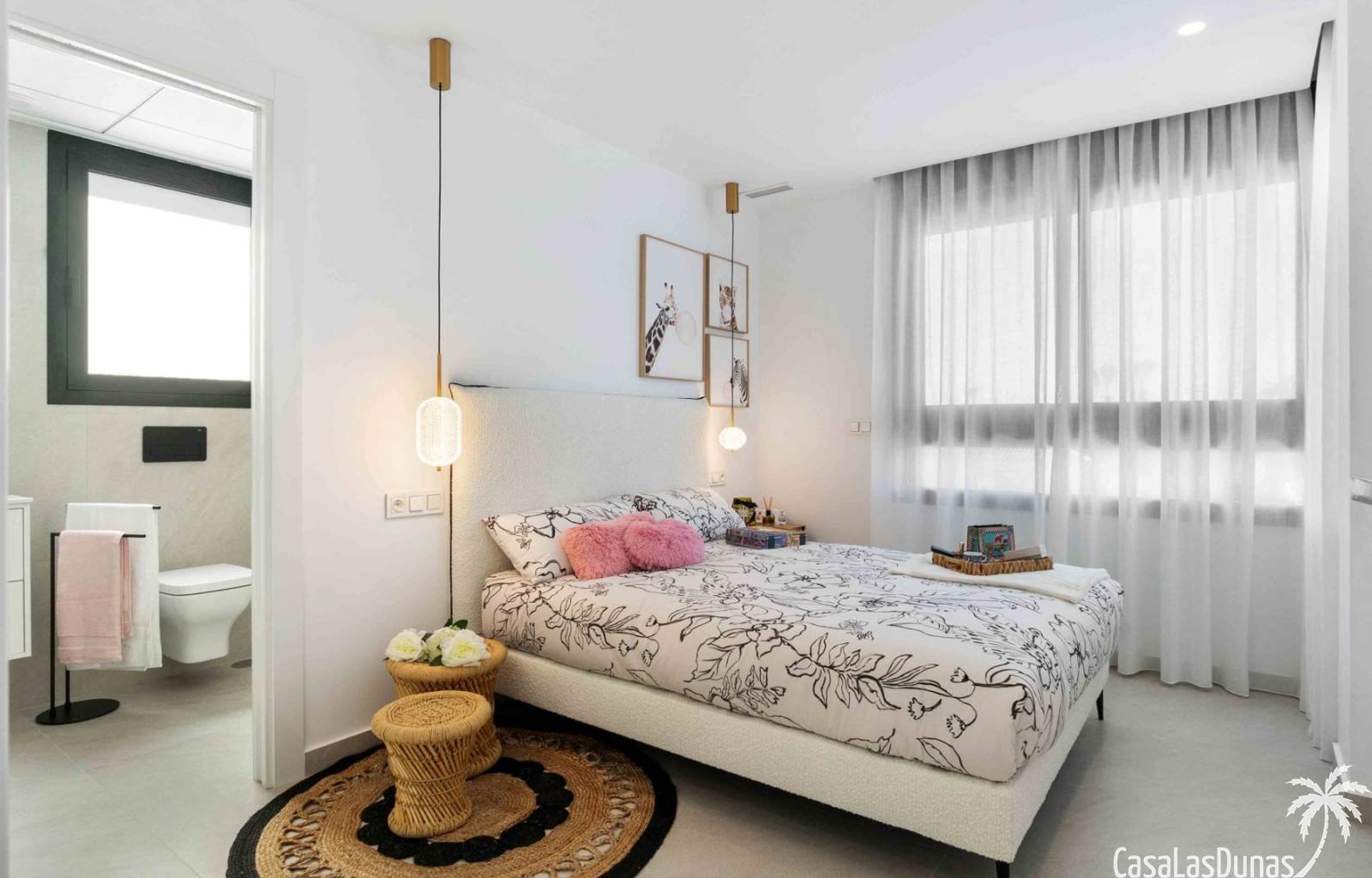  Villas modernes de luxe avec grand terrain et piscine privée, situées à Rojales, (Alicante). Au total, ce projet comprendra 9 villas individuelles mo