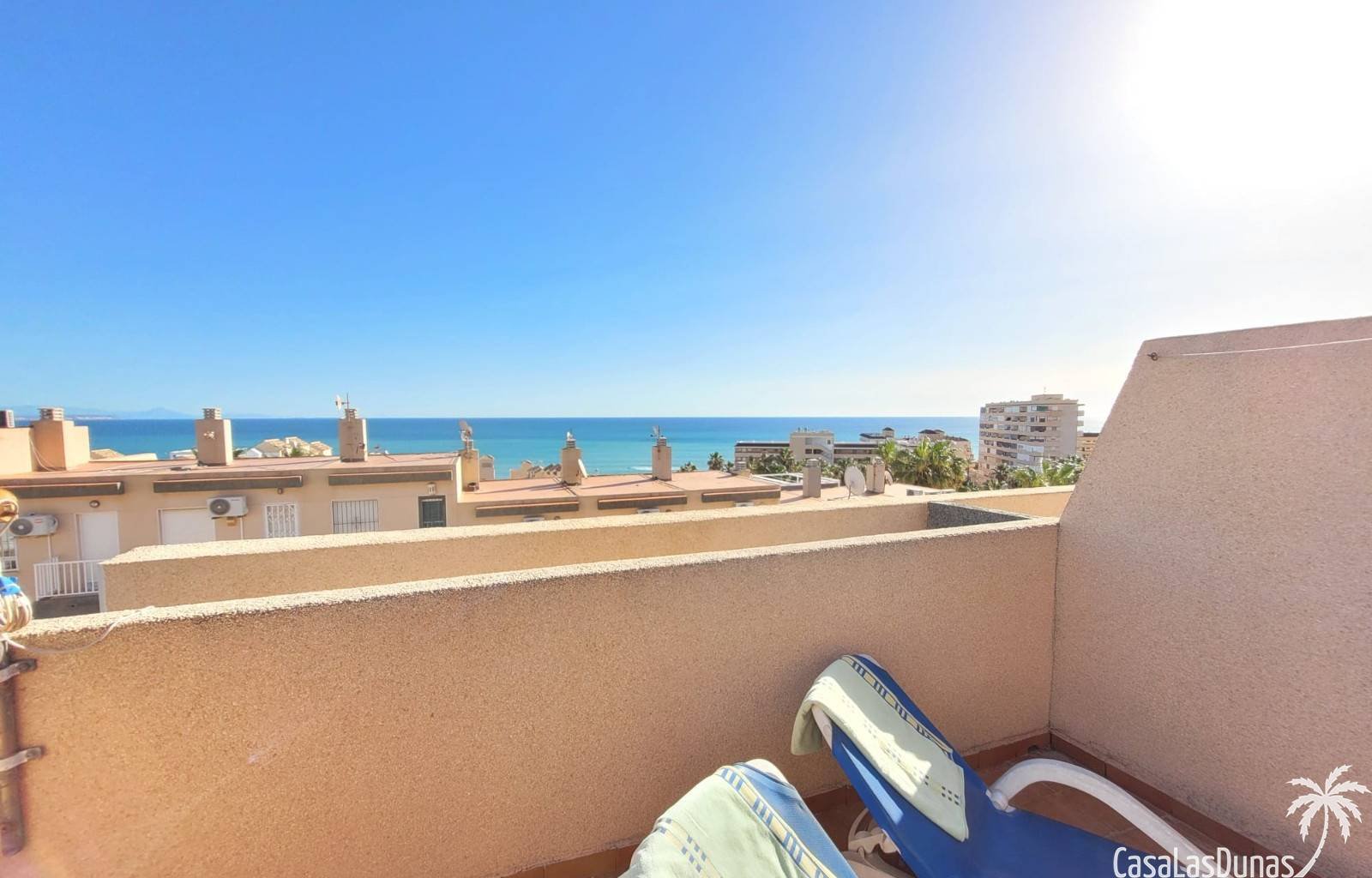  Dieses Ferienhaus im belebten Küstenort La Mata ist ein idealer Ausgangspunkt für einen erholsamen Urlaub. Mit seiner traditionellen spanischen Dekor