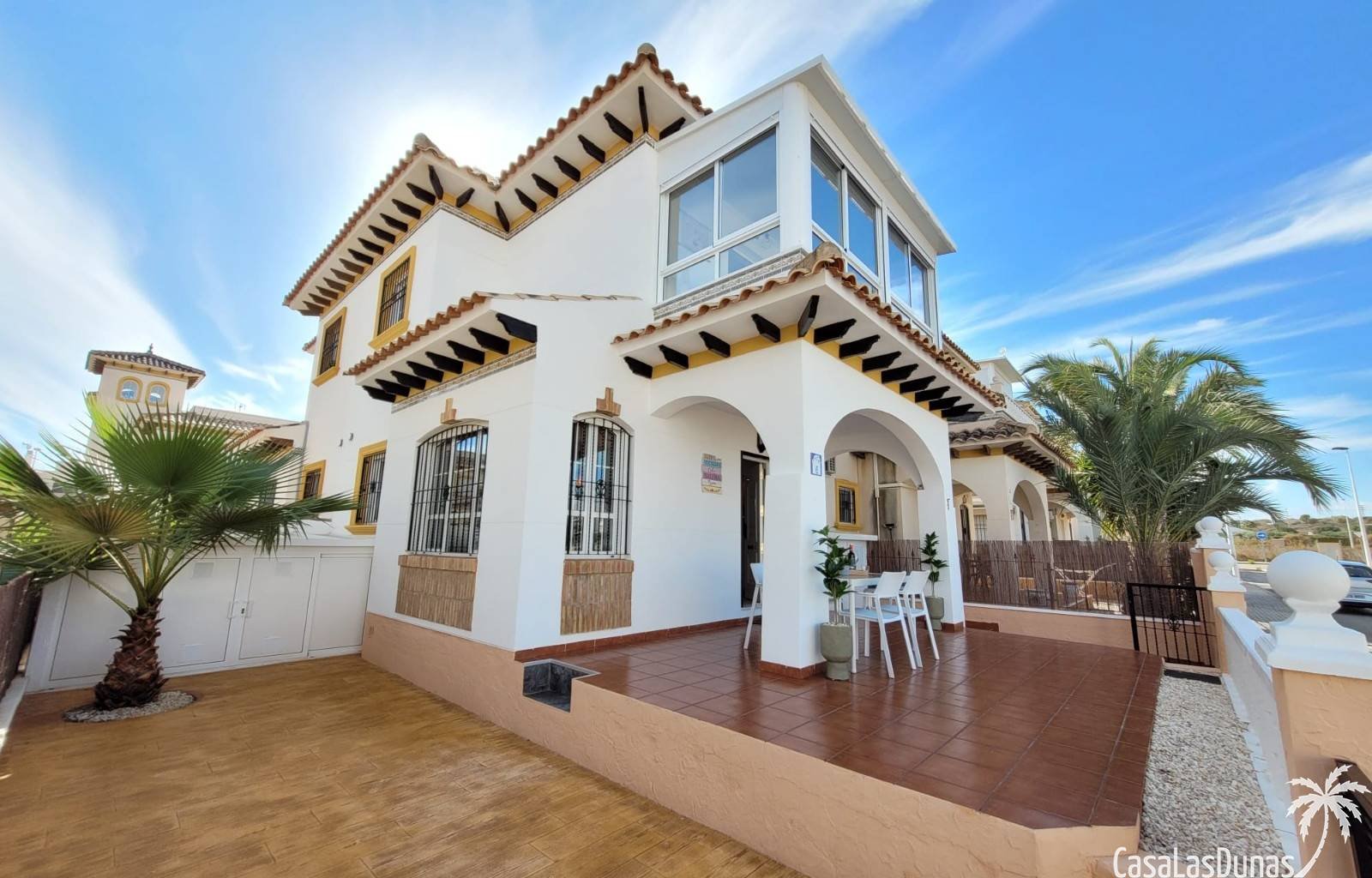La Marina:  Zu vermieten: Wunderschönes Ferienhaus Casa Mare nur 400 Meter vom Strand entfernt
 Willkommen im Casa Mare – Ihrem Traumhaus in La Marina, El Pinet! 