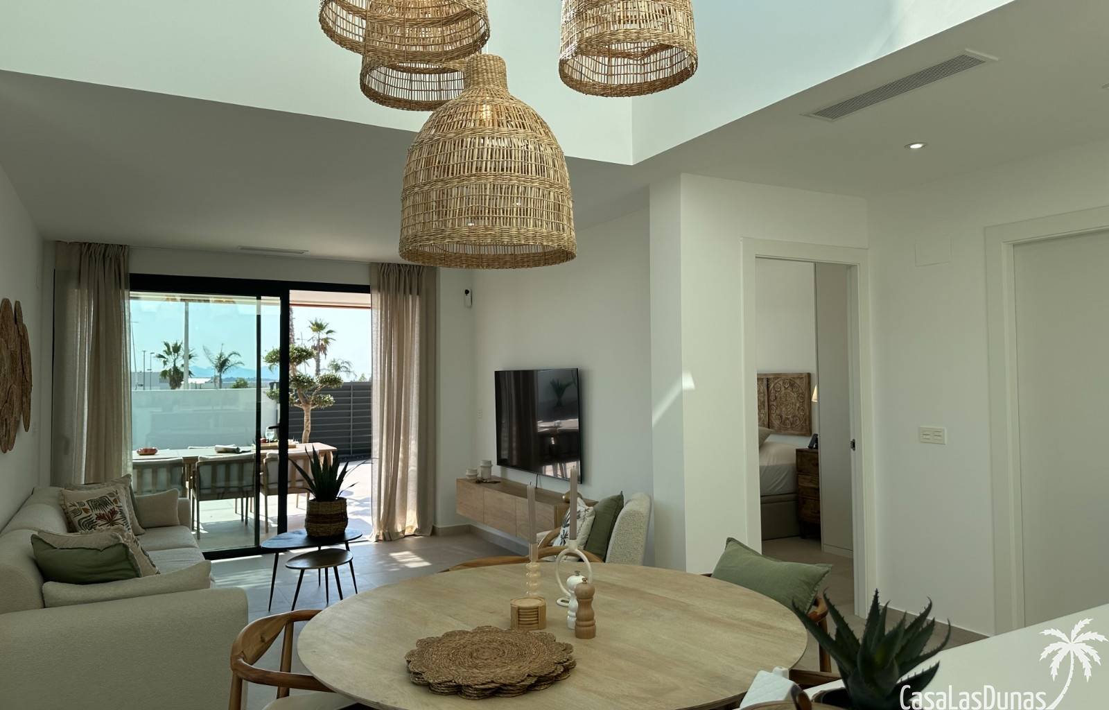  Die Villa Bella Sol ist ein idyllisches Feriendomizil im charmanten Städtchen Benijófar an der spanischen Costa Blanca. Die luxuriöse Villa wurde 202