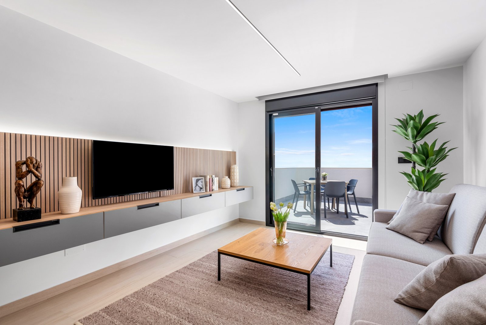  EINE AUSSERGEWÖHNLICHE INVESTITIONSMÖGLICHKEIT, DIE SIE NICHT VERPASSEN SOLLTEN!
Wunderschöne neue Wohnanlage mit lizenzierten Touristenapp