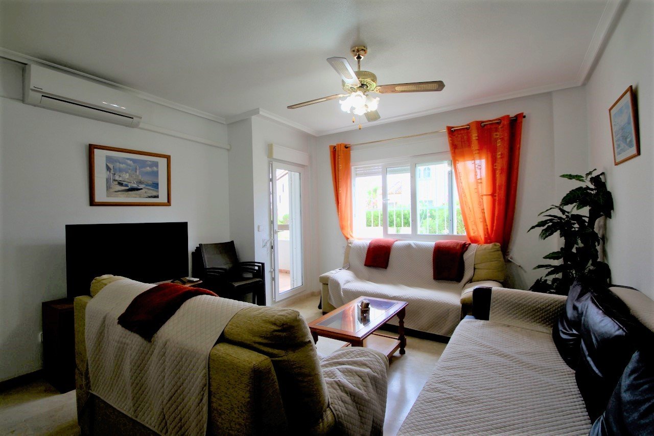   East facing apartment with lovely views over the communal green zone and pool. &amp;#13;&amp;#13;
The apartment distributes over an open p