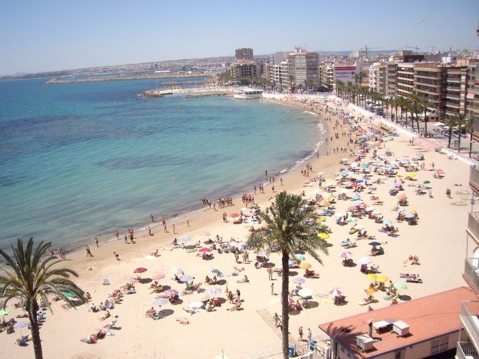   Modern Apartment in the Heart of Torrevieja – Just Steps from the Beach&amp;#13;&amp;#13;
This stunning, contemporary apartment is located